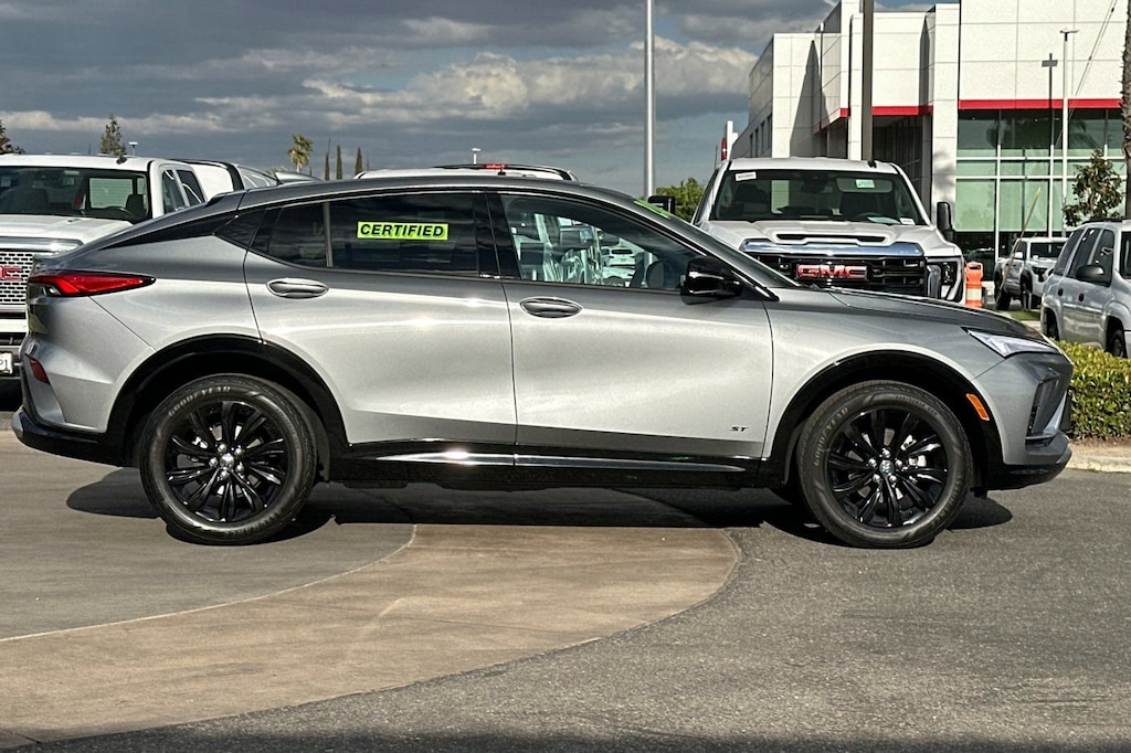 Used 2025 Buick Envista Sport Touring SUV