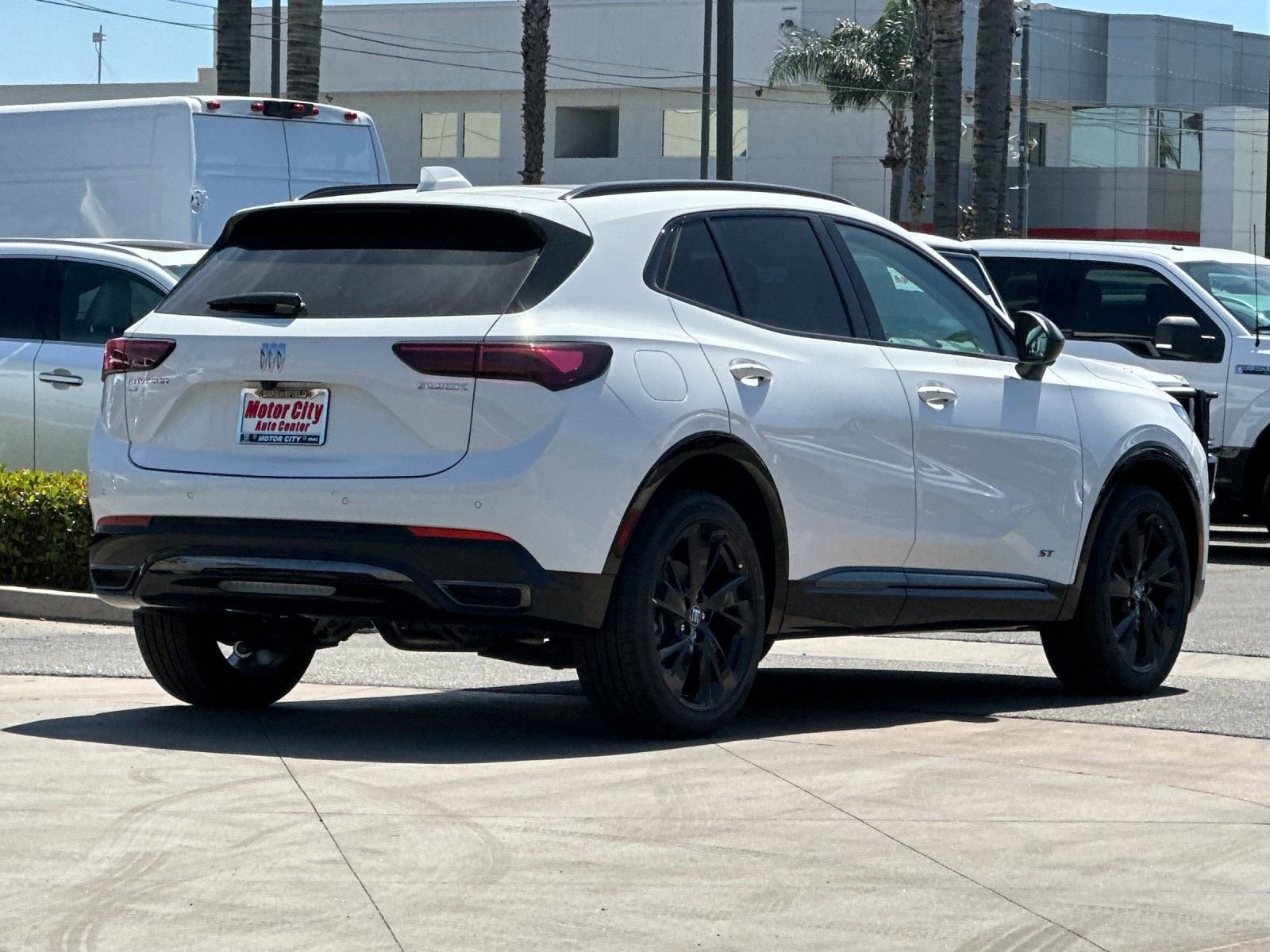 2026 Buick Envision Sport Touring photo 2