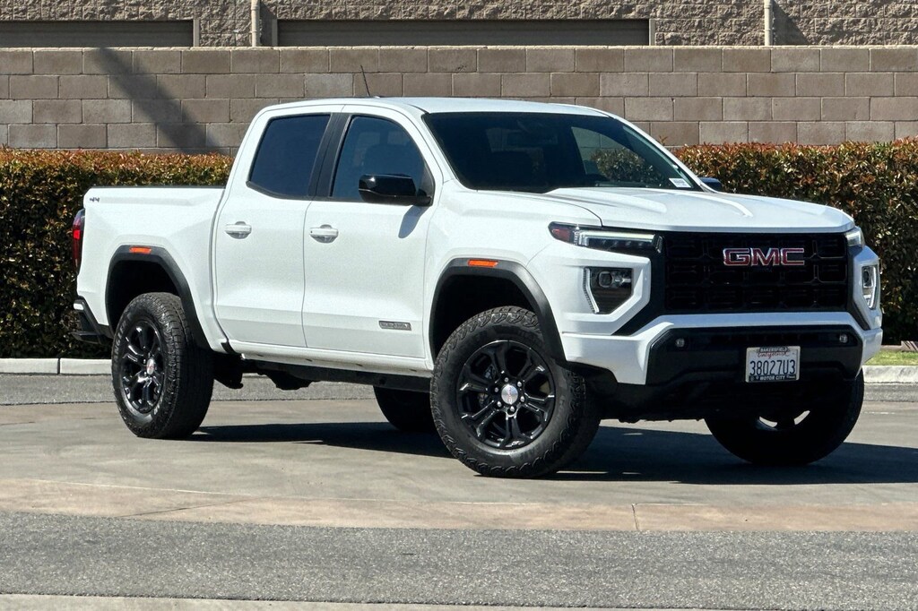 Used 2023 GMC Canyon Elevation Truck