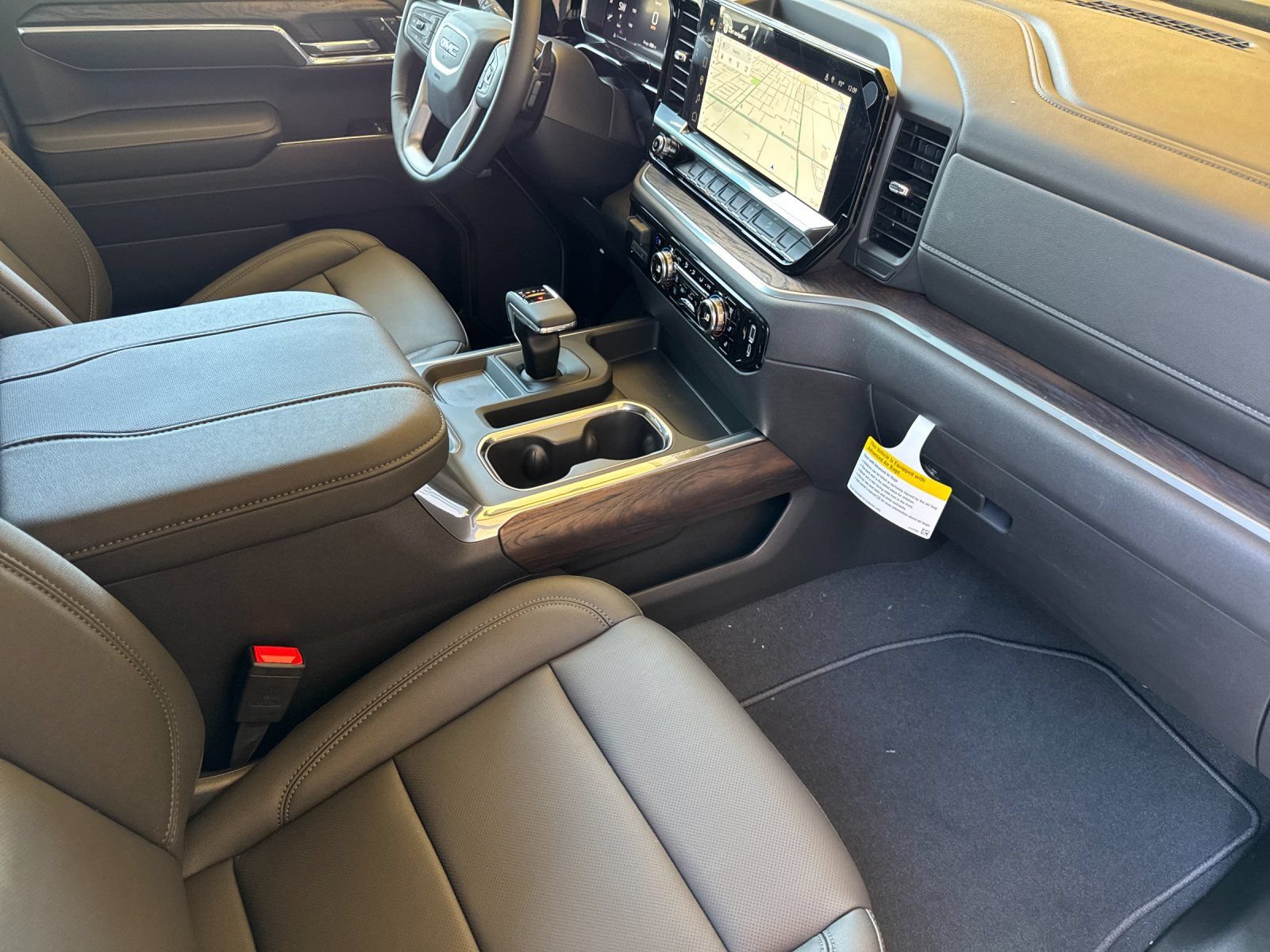 2026 GMC Sierra 1500 SLT - Photo 13
