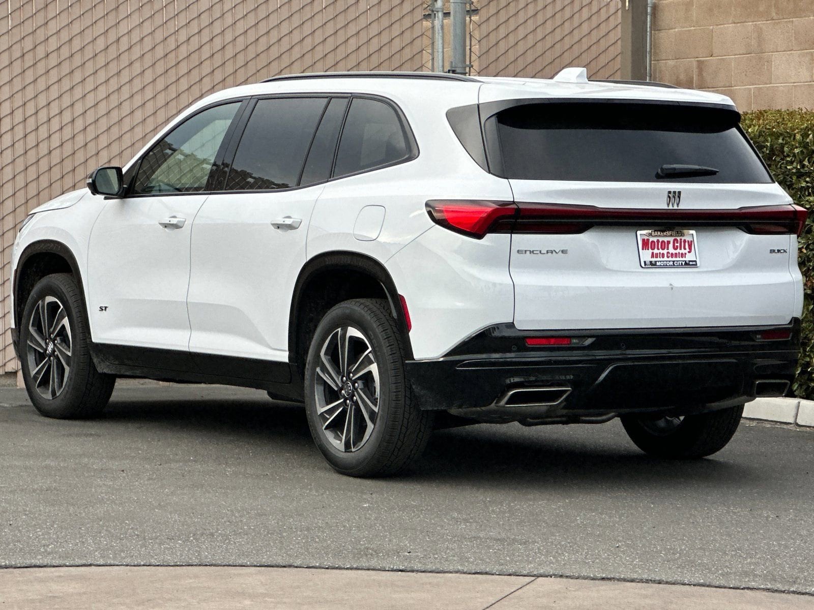 2026 Buick Enclave Sport Touring photo 4