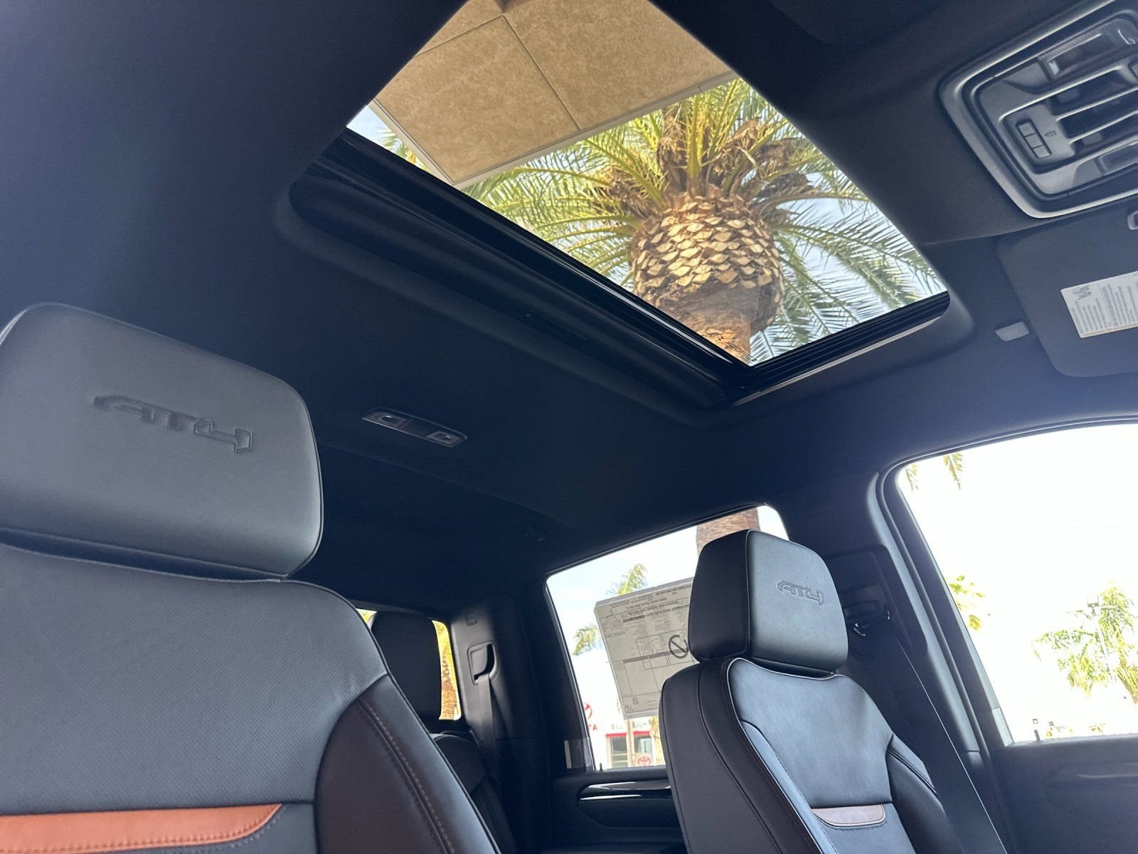 2026 GMC Sierra 2500HD AT4 - Photo 15