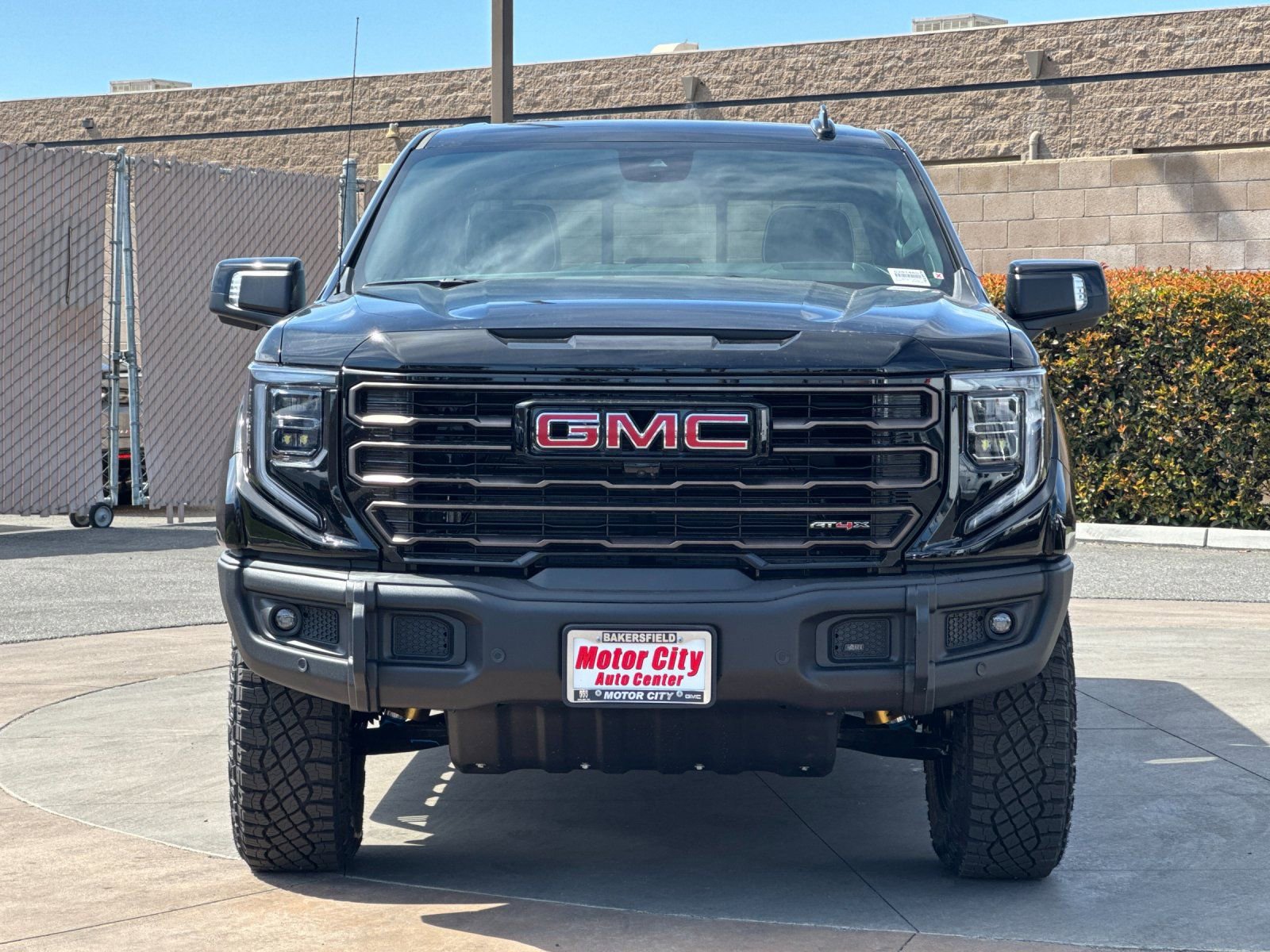 2026 GMC Sierra 1500 AT4X - Photo 8