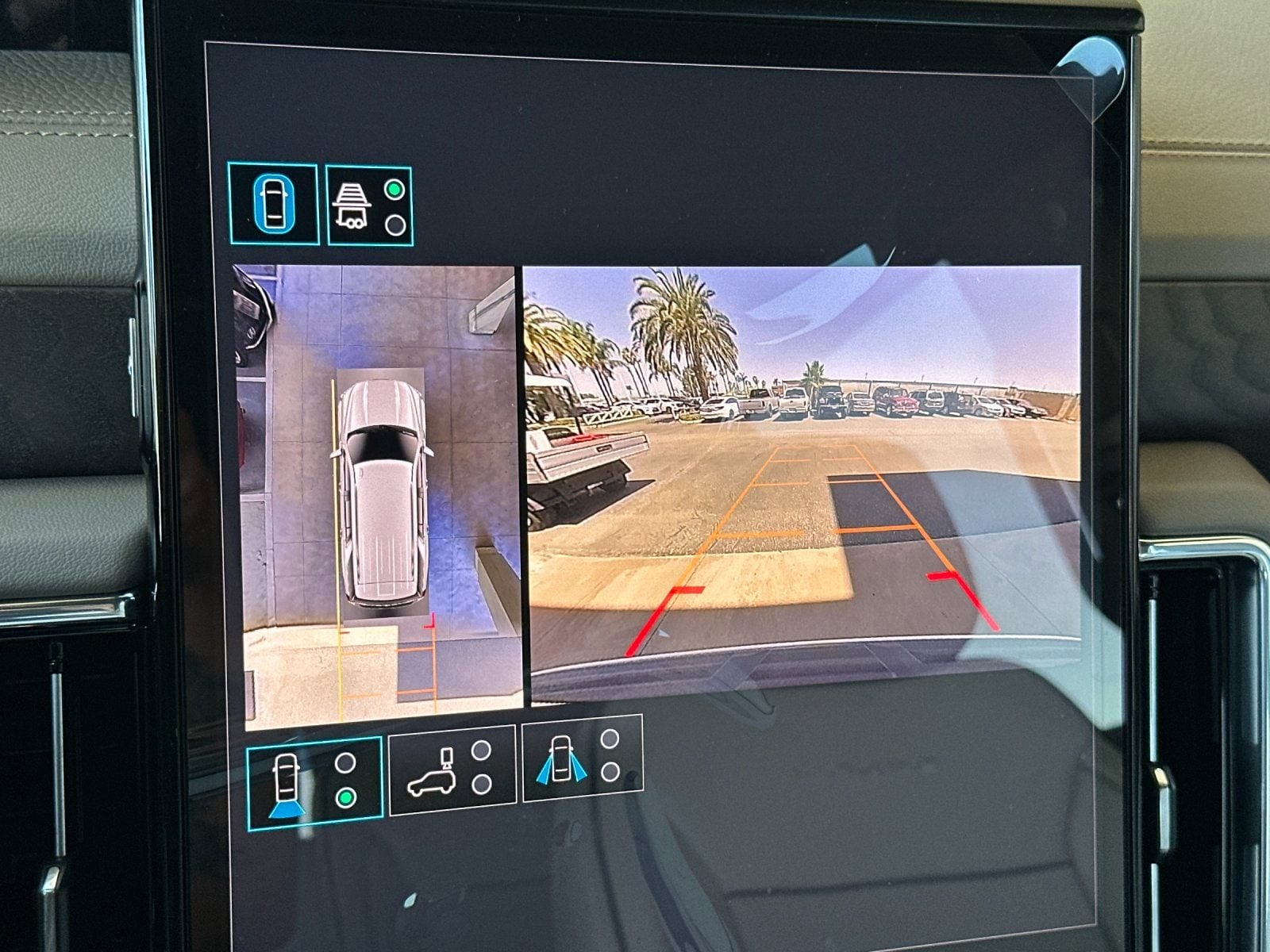 2026 GMC Yukon Denali - Photo 21