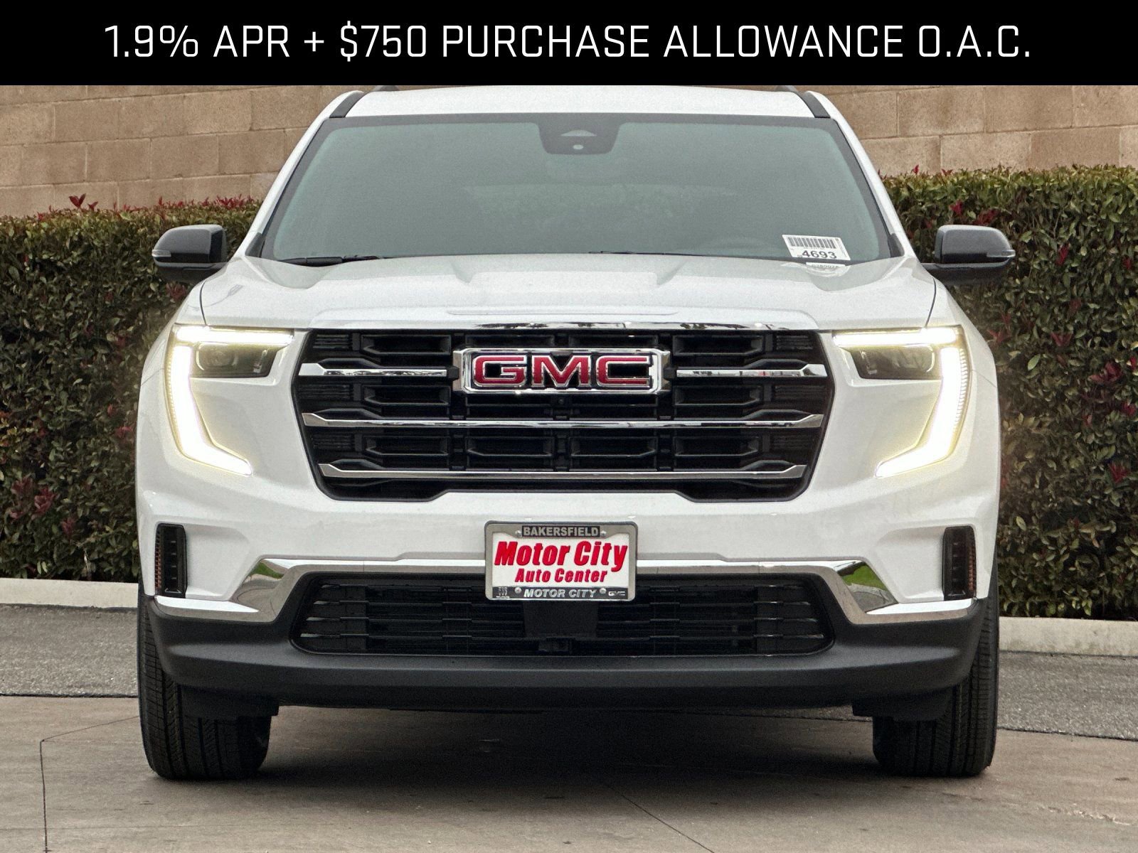 2026 GMC Acadia Elevation photo 3