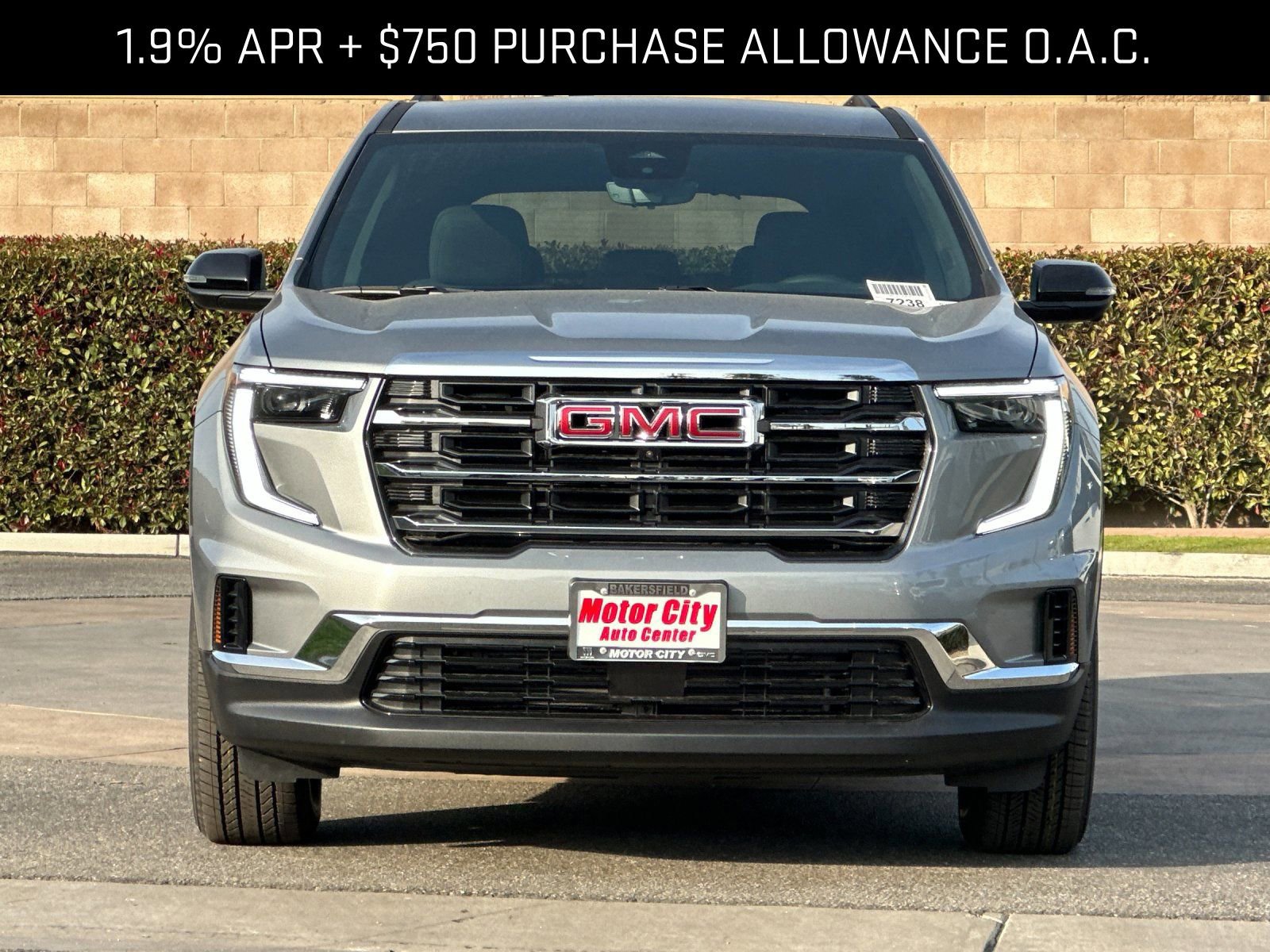 2026 GMC Acadia Elevation photo 3