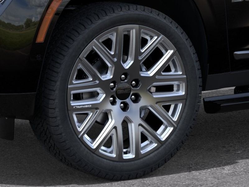 2026 GMC Yukon Denali Ultimate photo 3