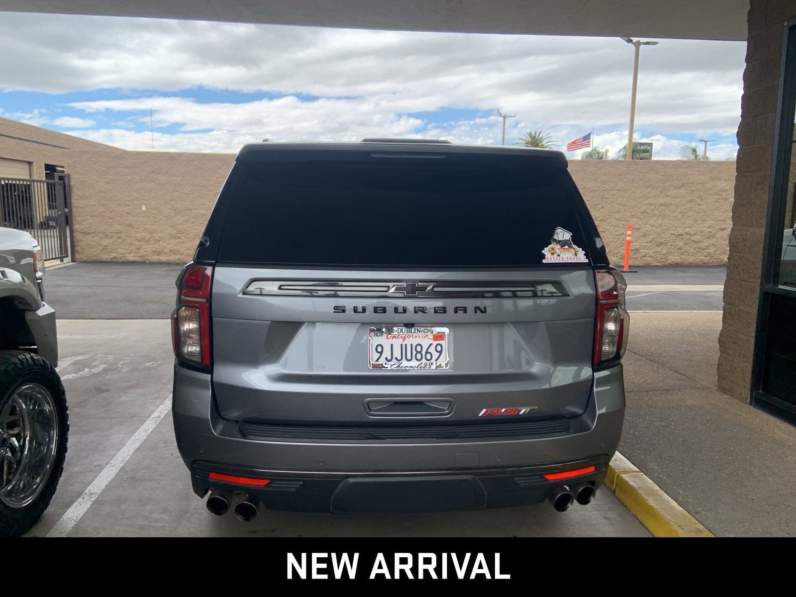 2022 Chevrolet Suburban RST photo 5