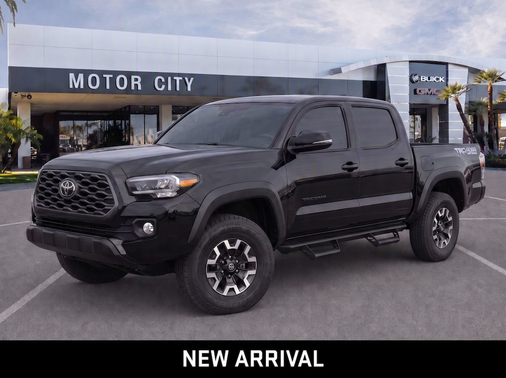 Used 2023 Toyota Tacoma 4WD SR5 Truck Double Cab