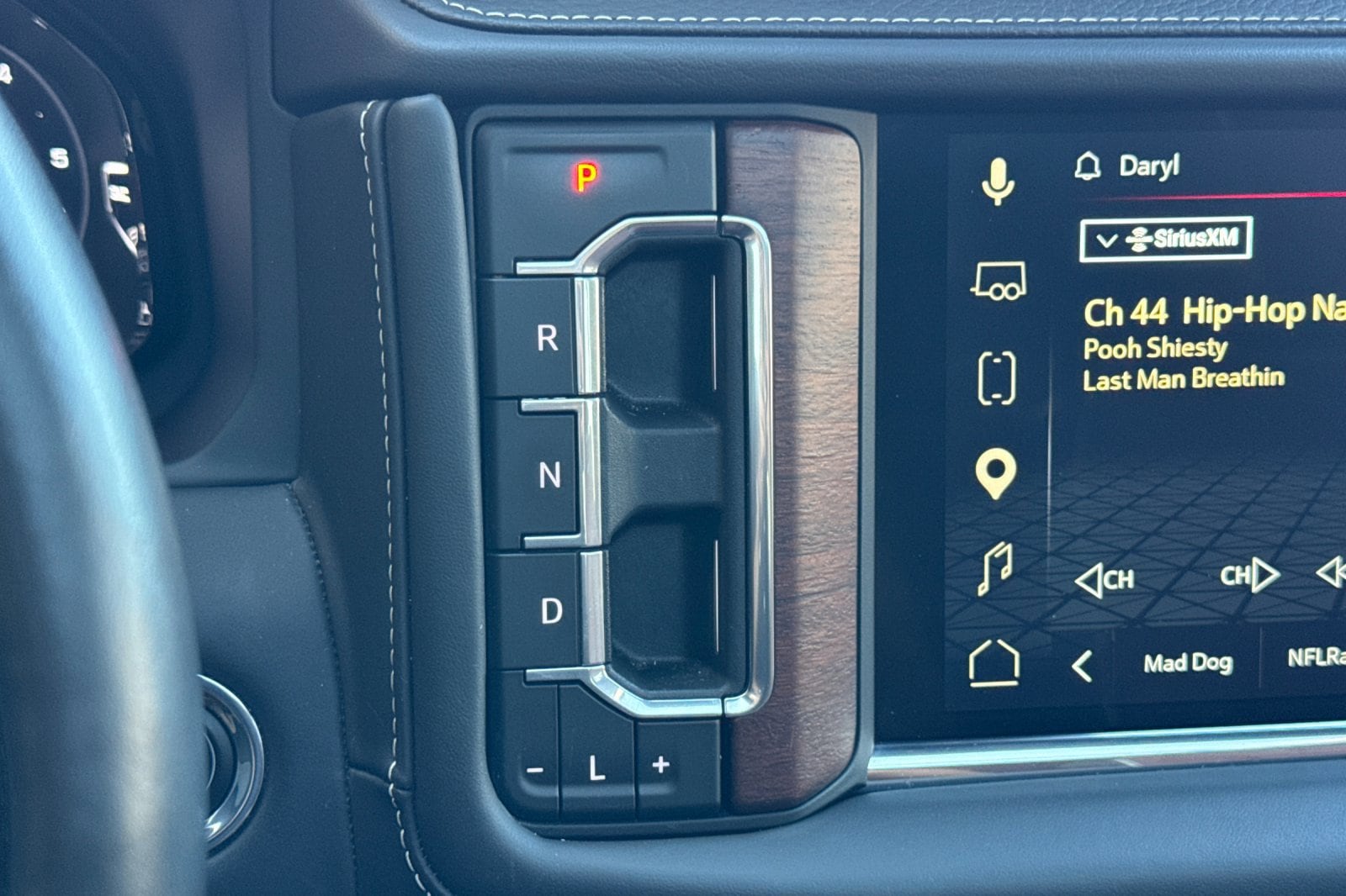 2023 GMC Yukon Denali Ultimate - Photo 24