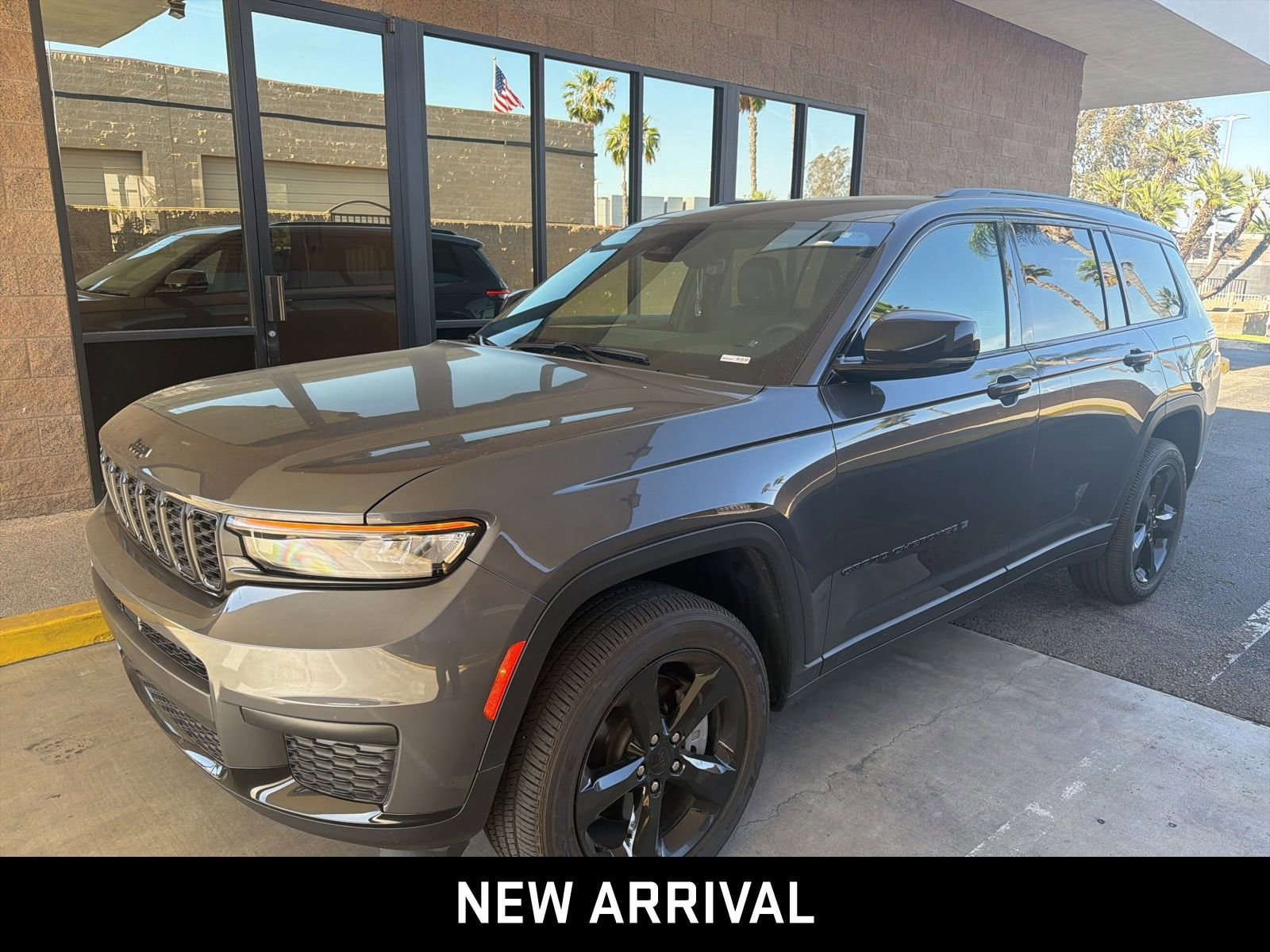 2025 Jeep Grand Cherokee L Altitude X 4x4's photo