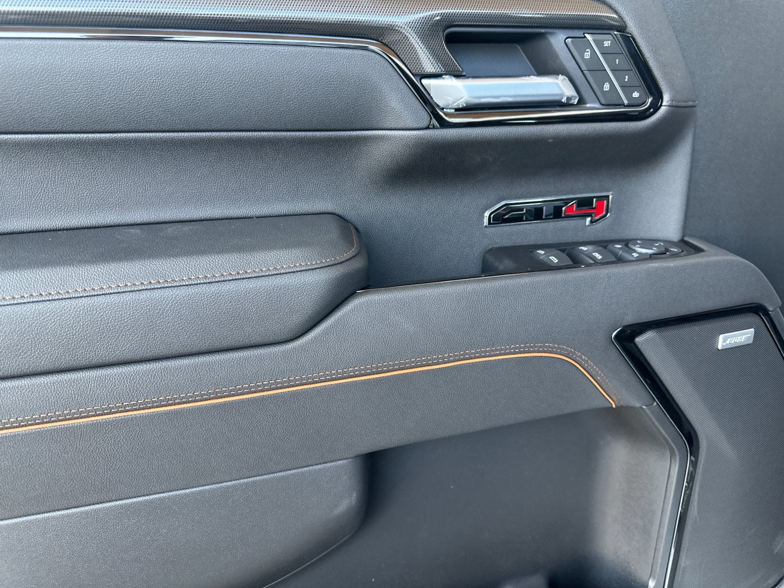 2026 GMC Sierra 1500 AT4 - Photo 10