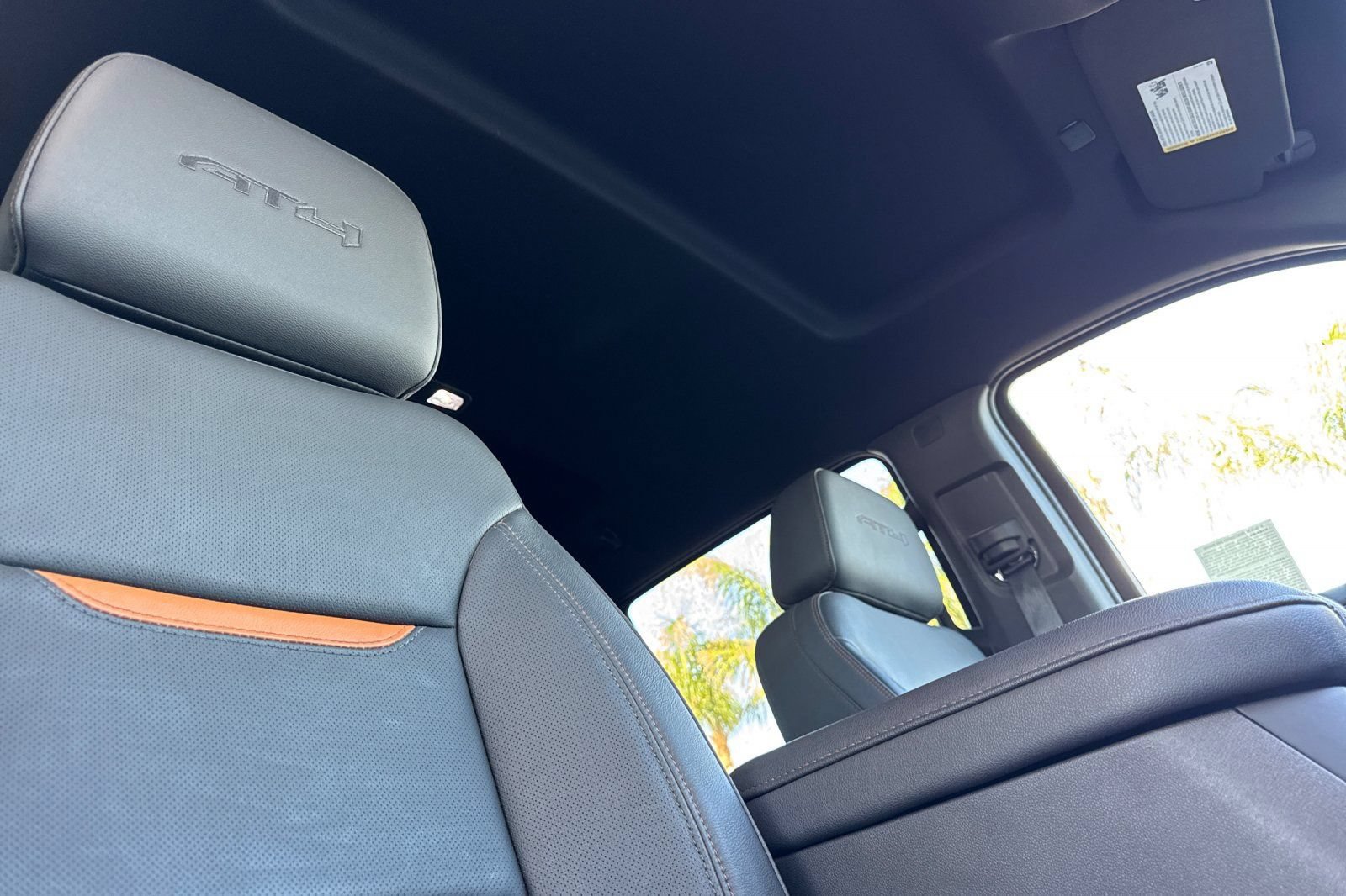 2025 GMC Sierra 1500 AT4 - Photo 17