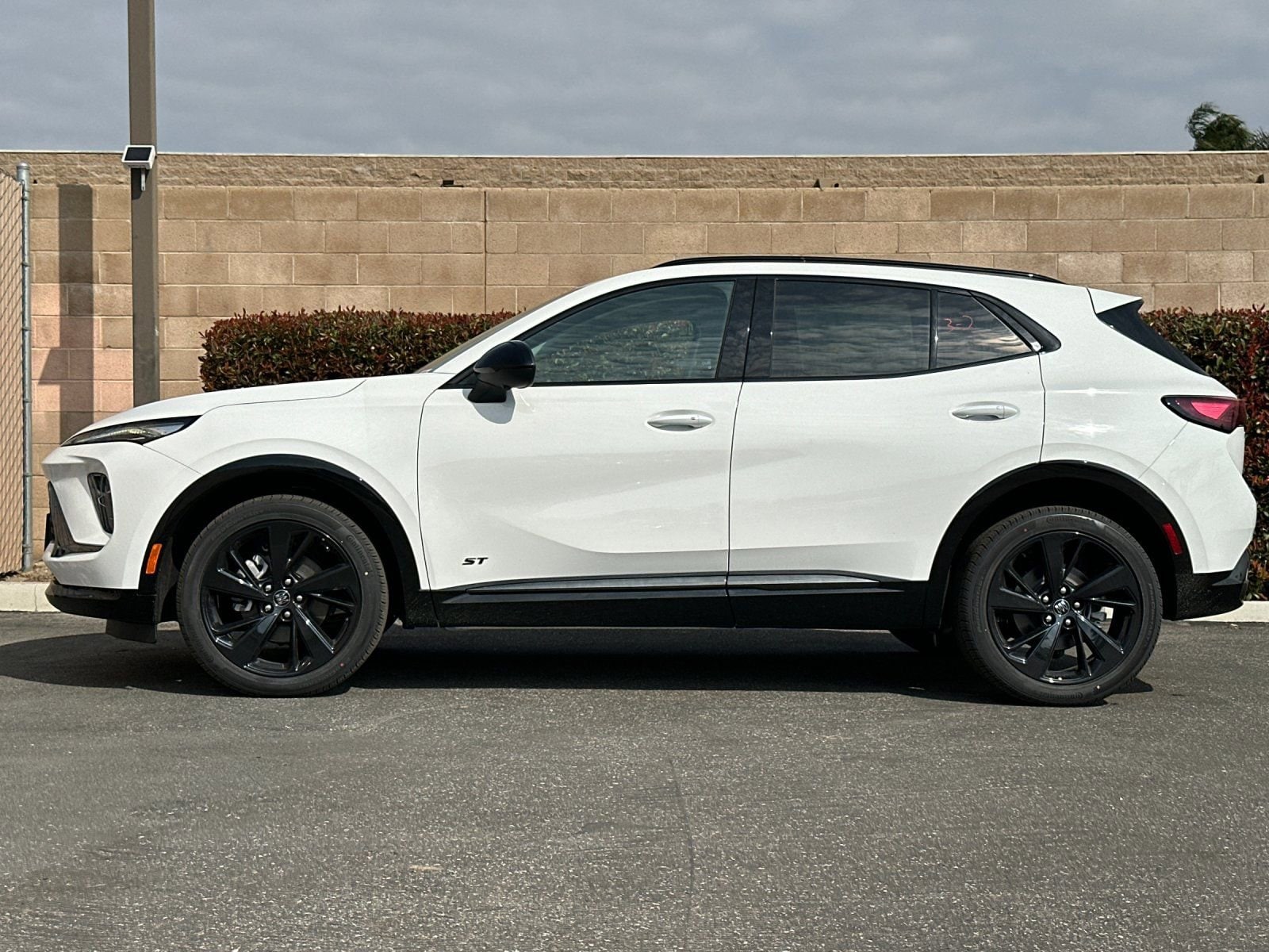 2026 Buick Envision Sport Touring photo 5