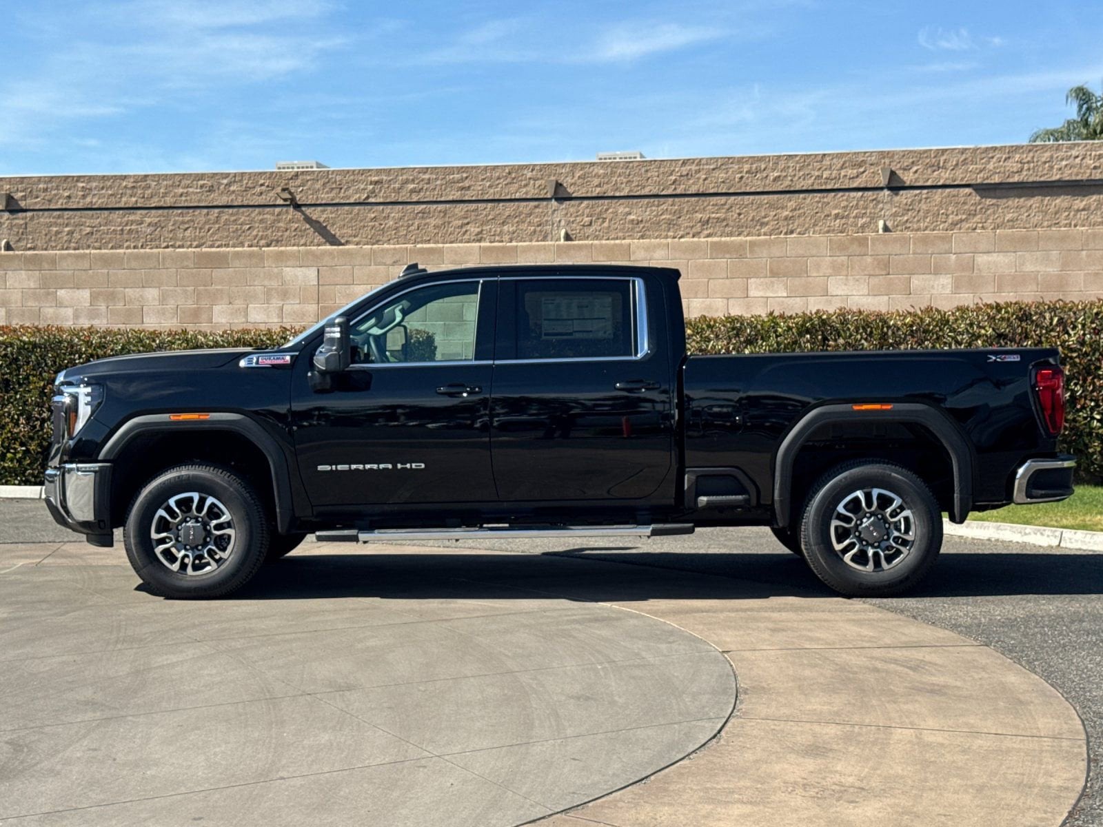 2026 GMC Sierra 2500 HD SLE photo 5