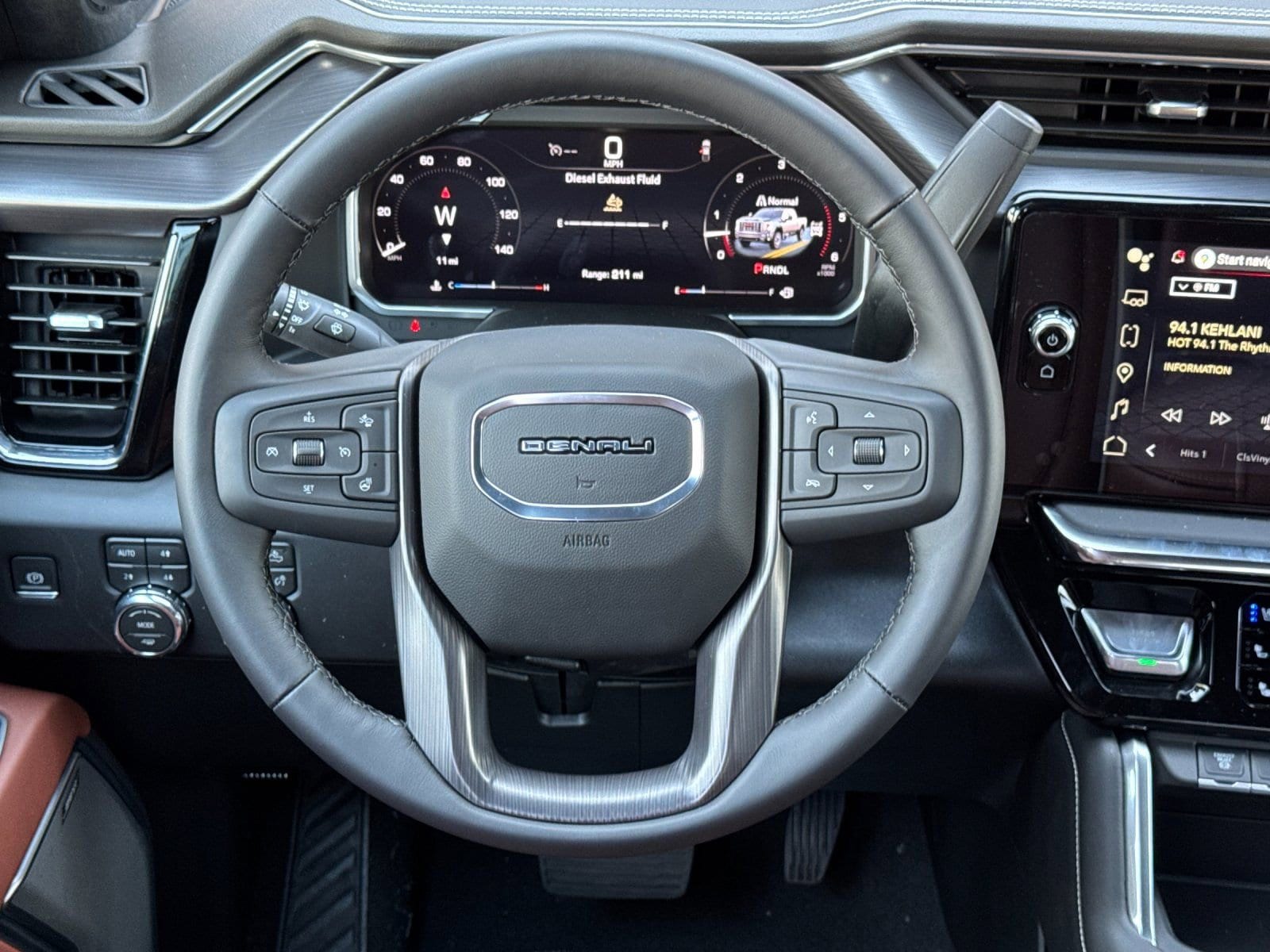 2026 GMC Sierra 2500HD Denali Ultimate - Photo 13