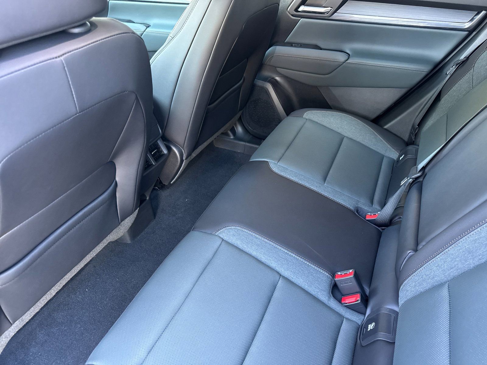 2026 GMC Terrain AT4 - Photo 11