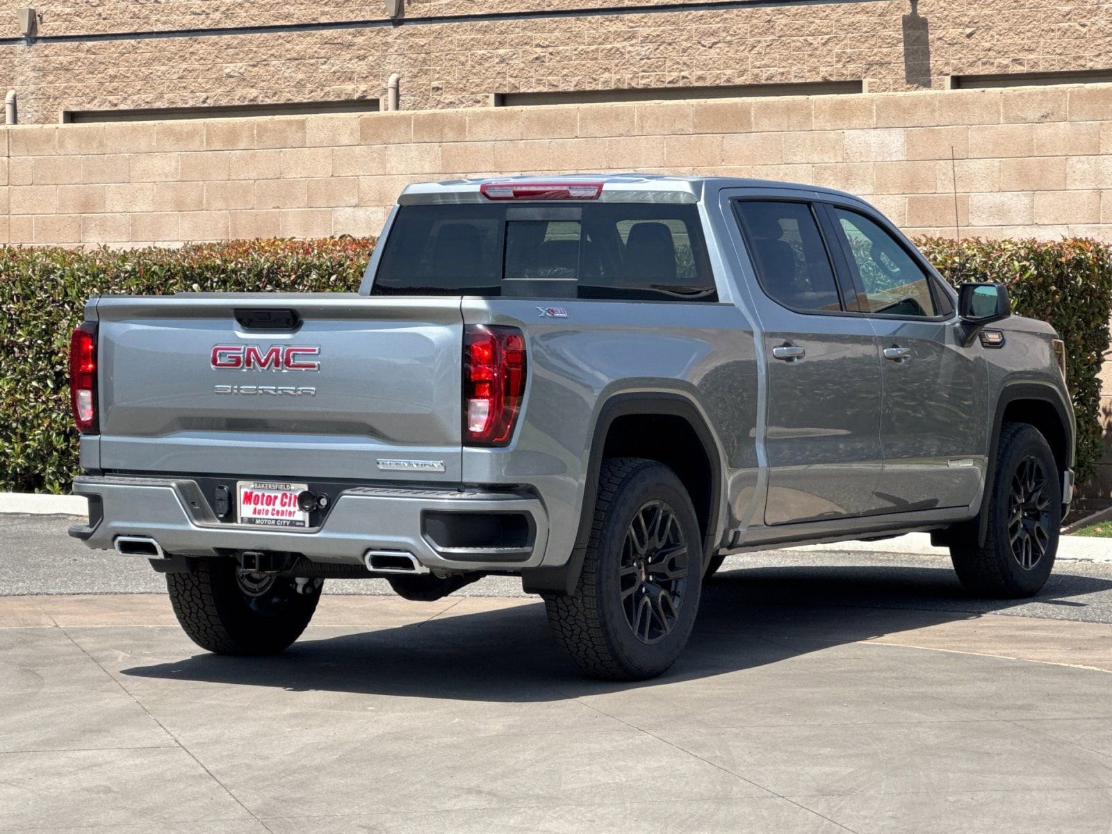 2026 GMC Sierra 1500 Elevation photo 2