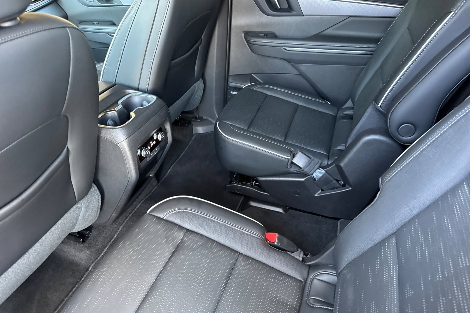 2026 Buick Enclave Sport Touring - Photo 13