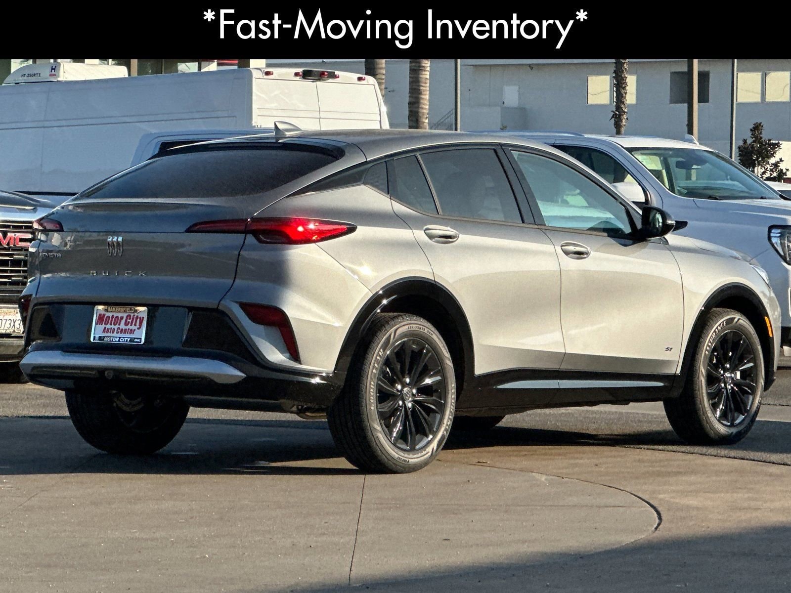 2026 Buick Envista Sport Touring photo 2