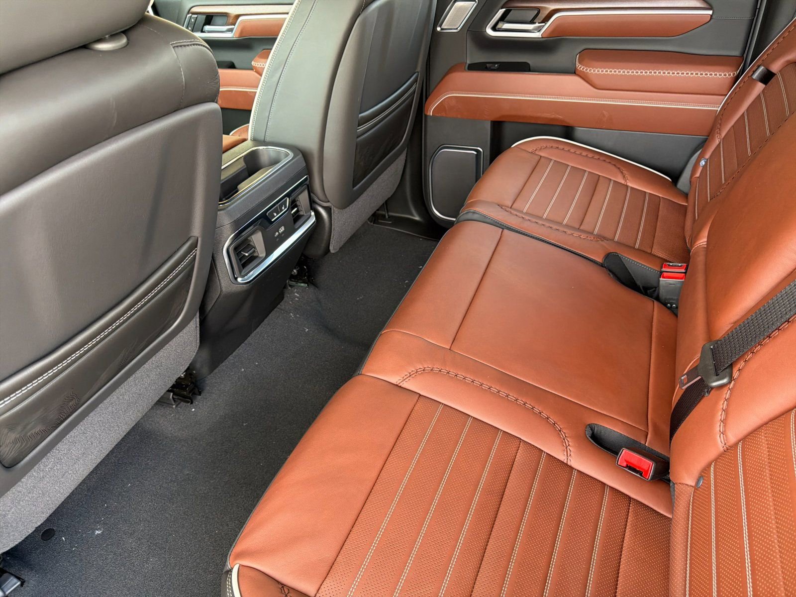 2026 GMC Sierra 2500HD Denali Ultimate - Photo 11