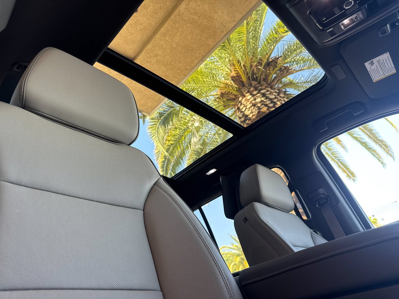 2026 GMC Yukon XL Elevation - Photo 18