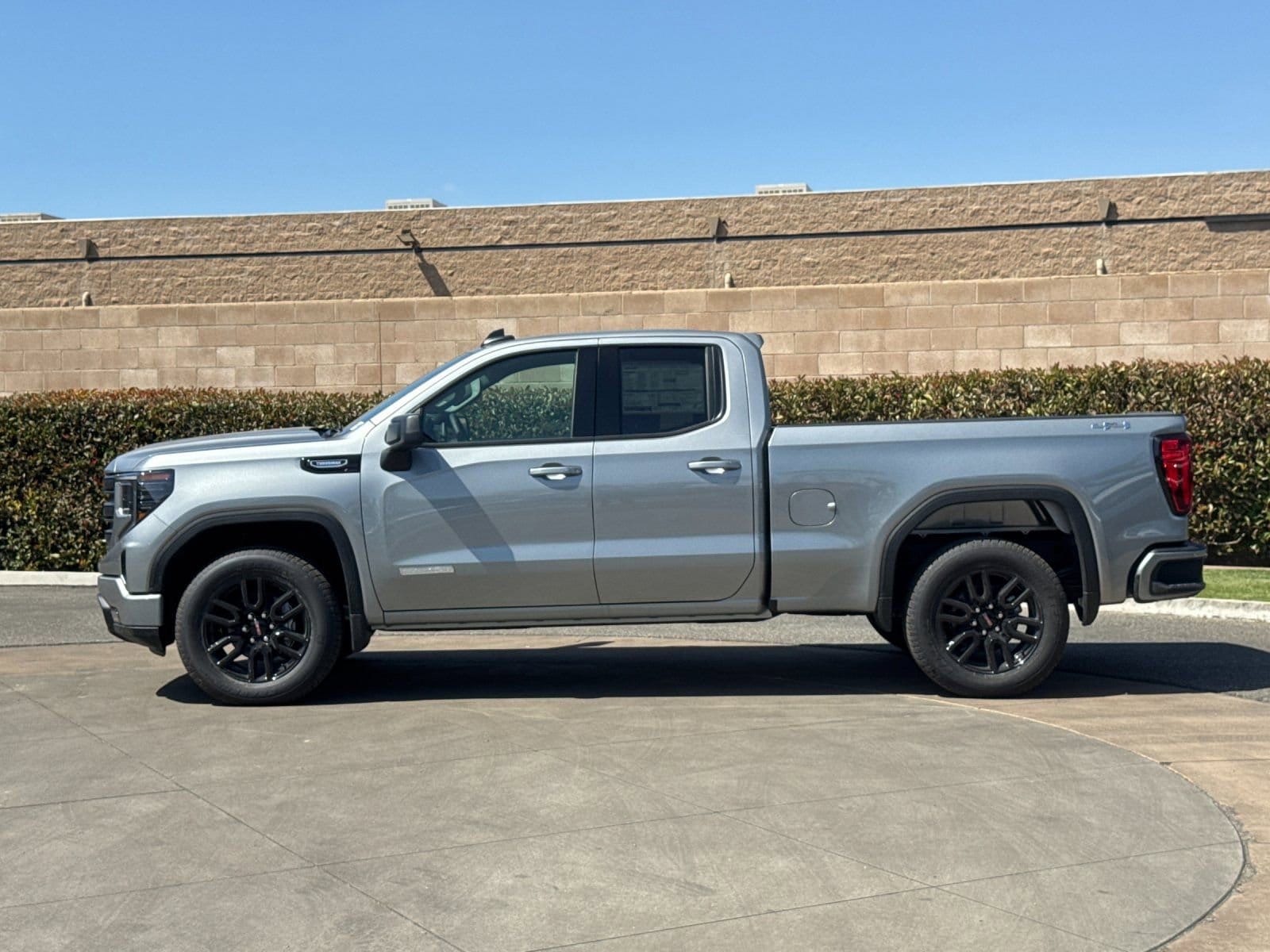 2026 GMC Sierra 1500 Elevation photo 5