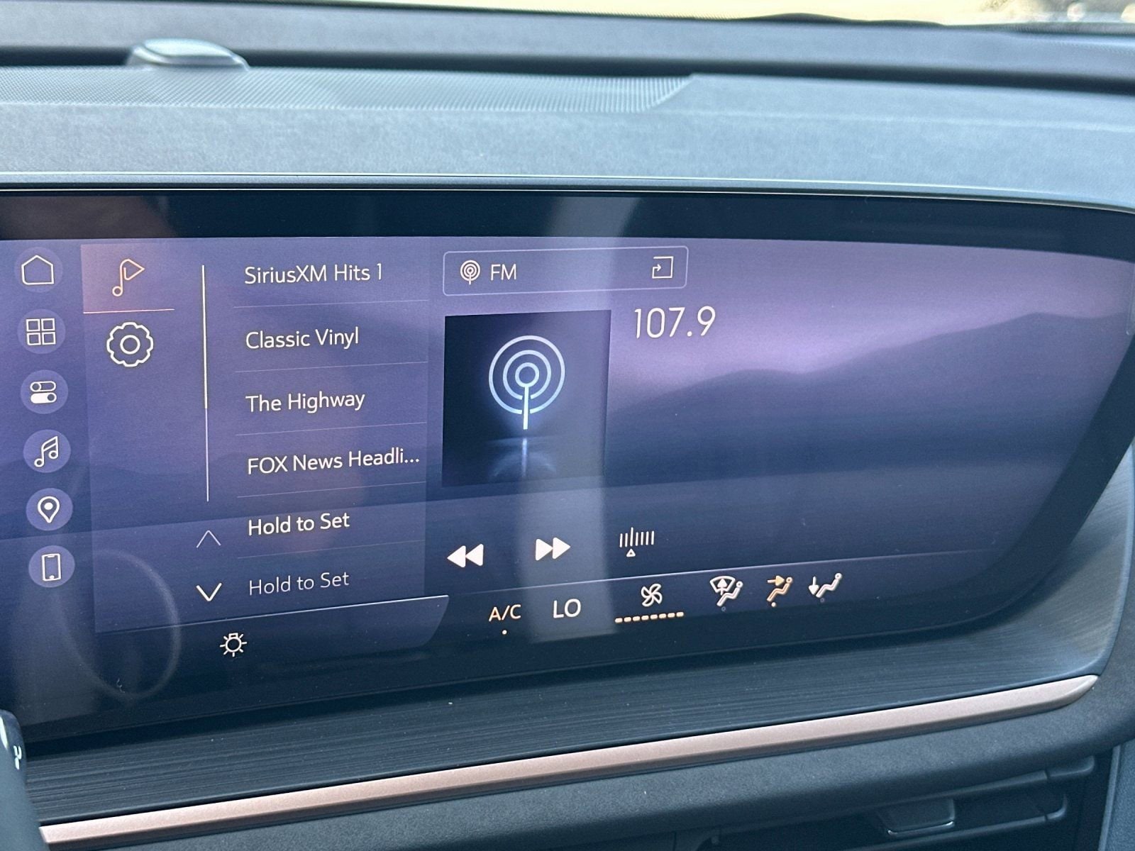 2026 Buick Envision Sport Touring - Photo 17