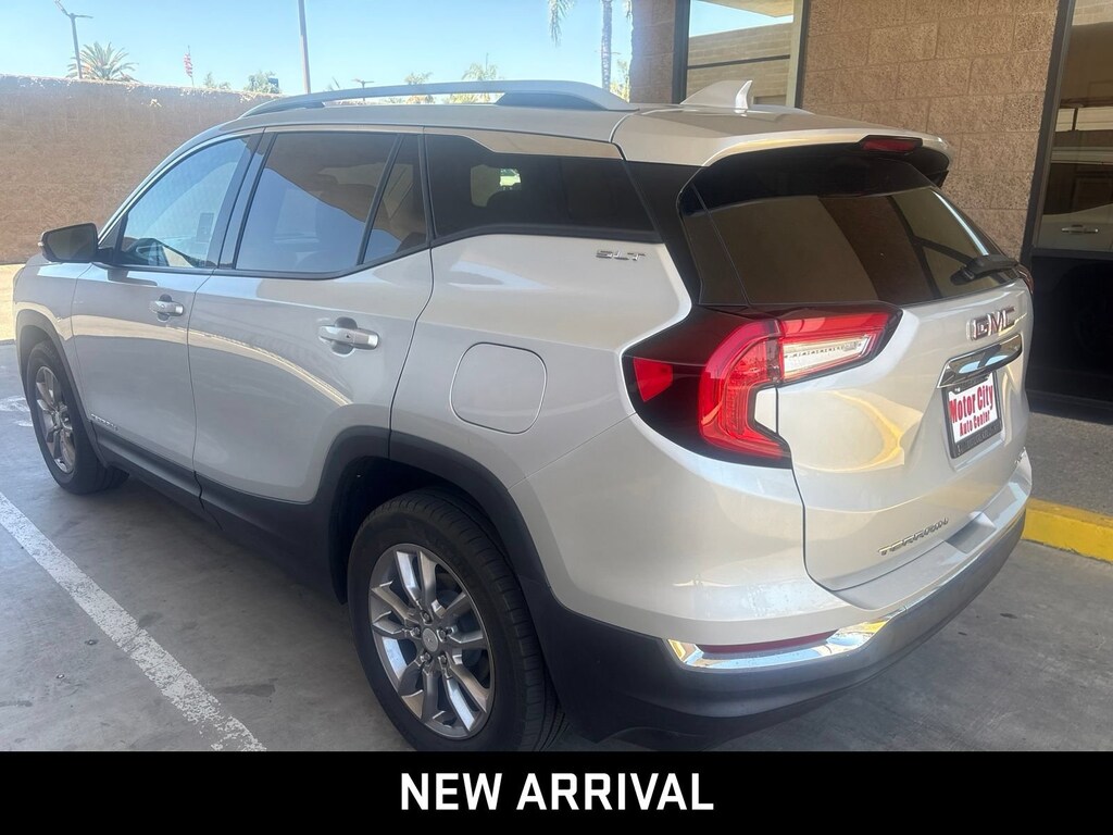 Used 2022 GMC Terrain SLT SUV