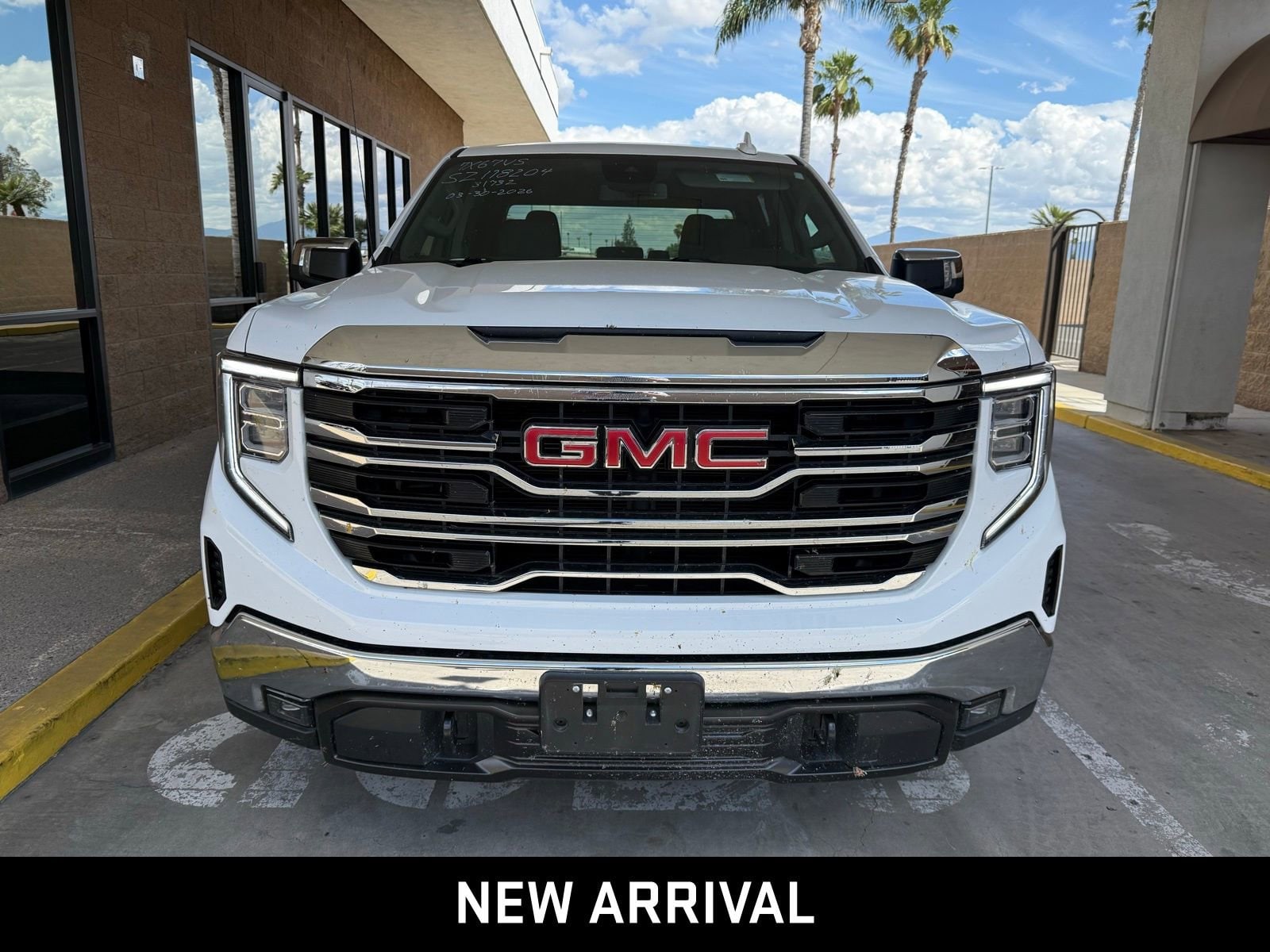 2025 GMC Sierra 1500 SLT photo 6
