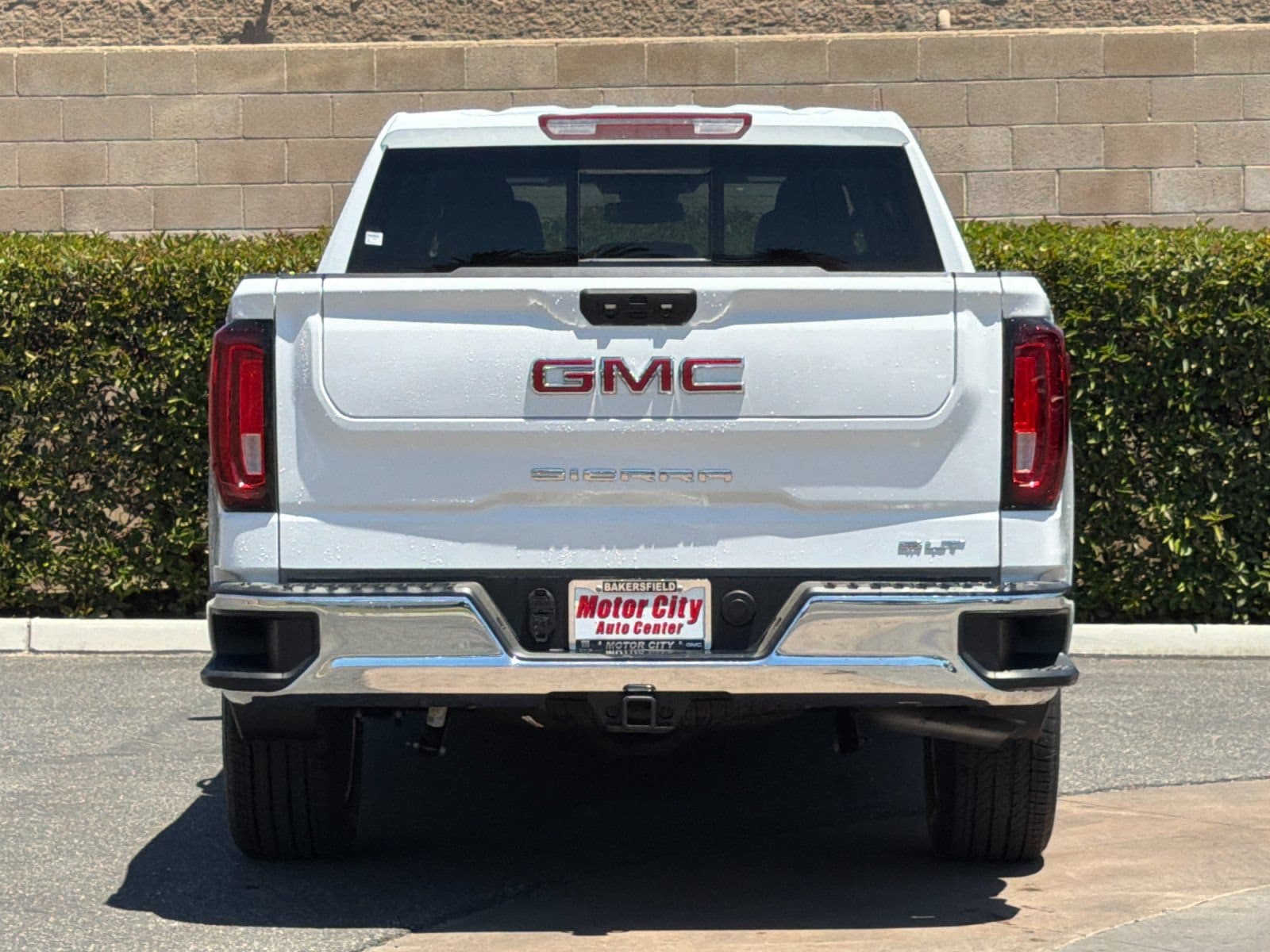2026 GMC Sierra 1500 SLT - Photo 4