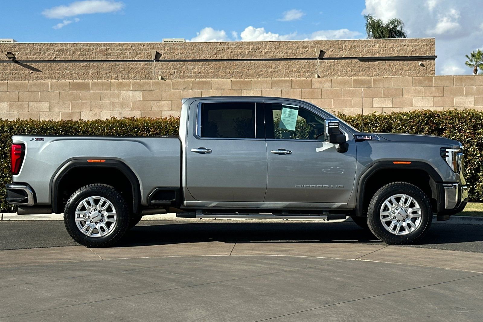 2024 Gmc Sierra 2500 HD SLT photo 2