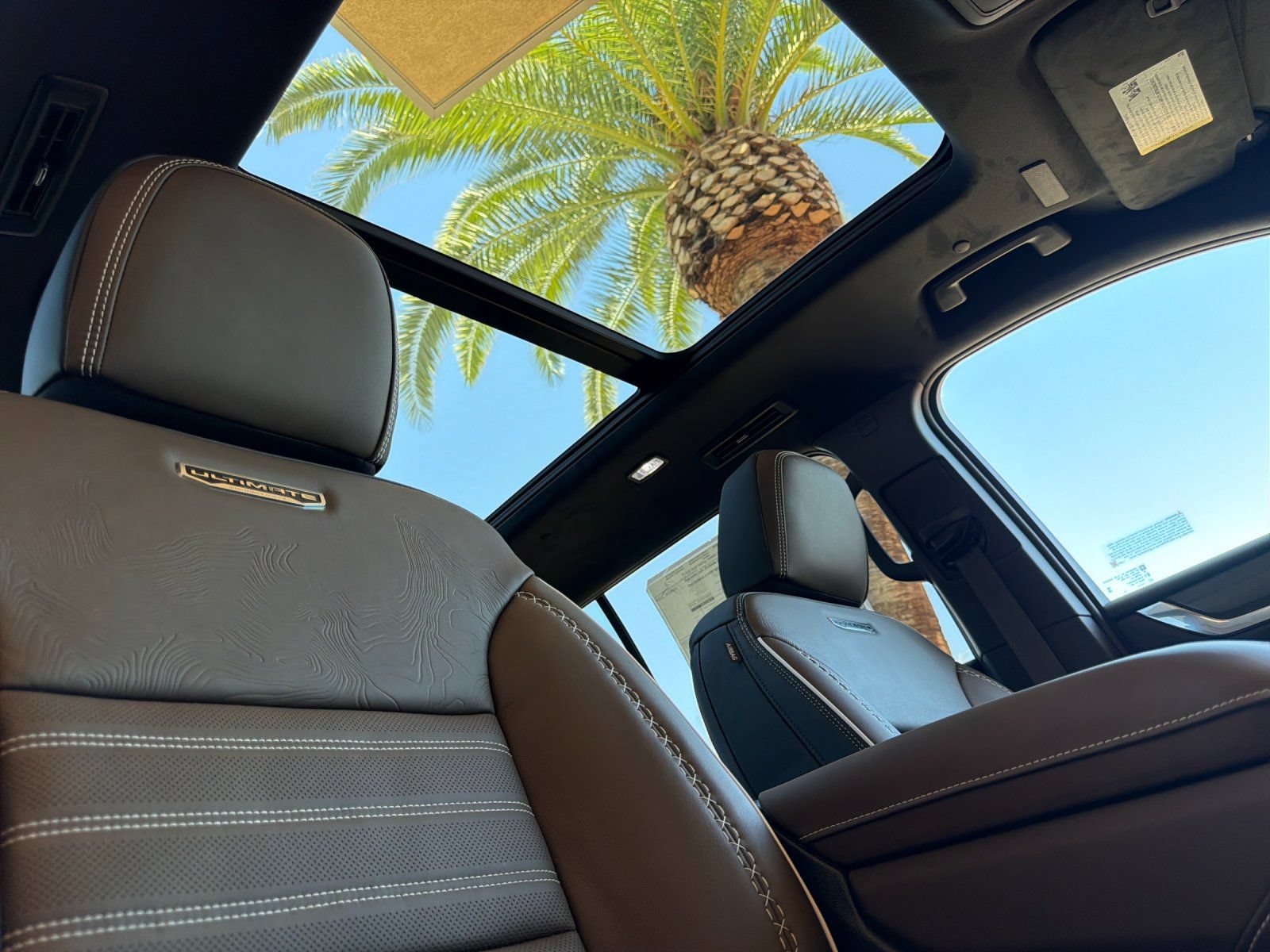 2026 GMC Acadia Denali Ultimate - Photo 17