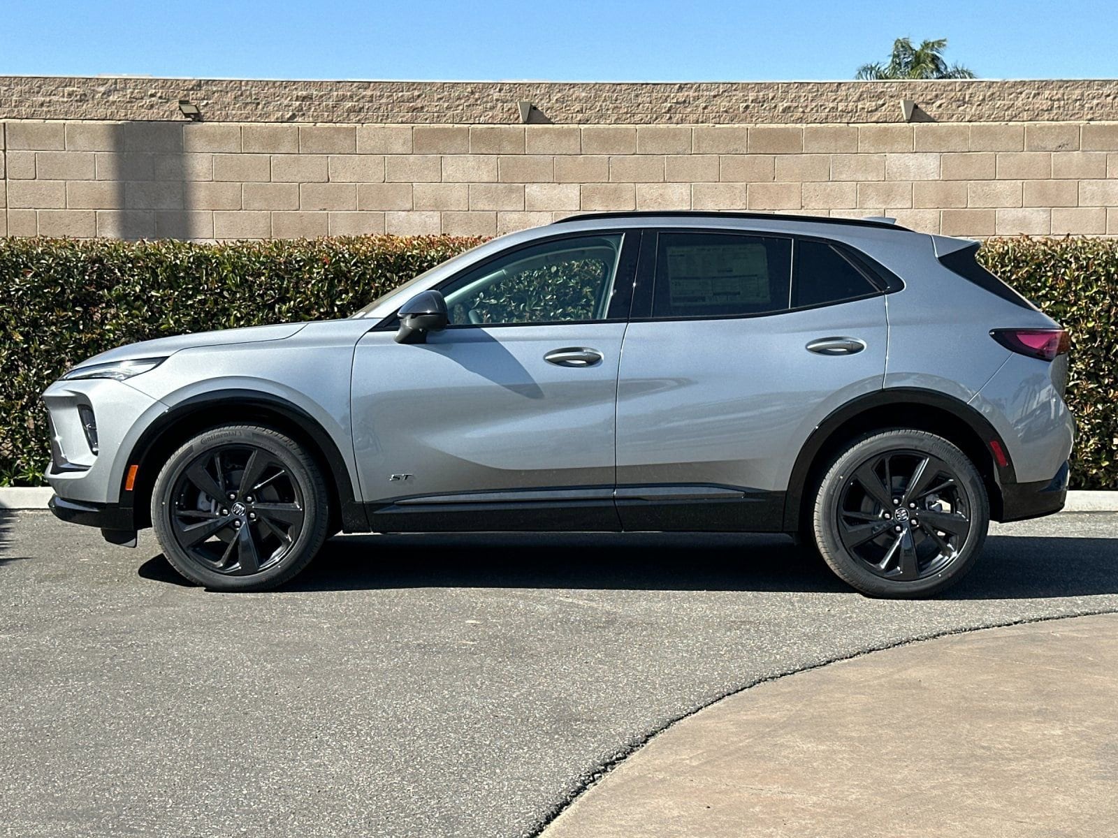2026 Buick Envision Sport Touring photo 5