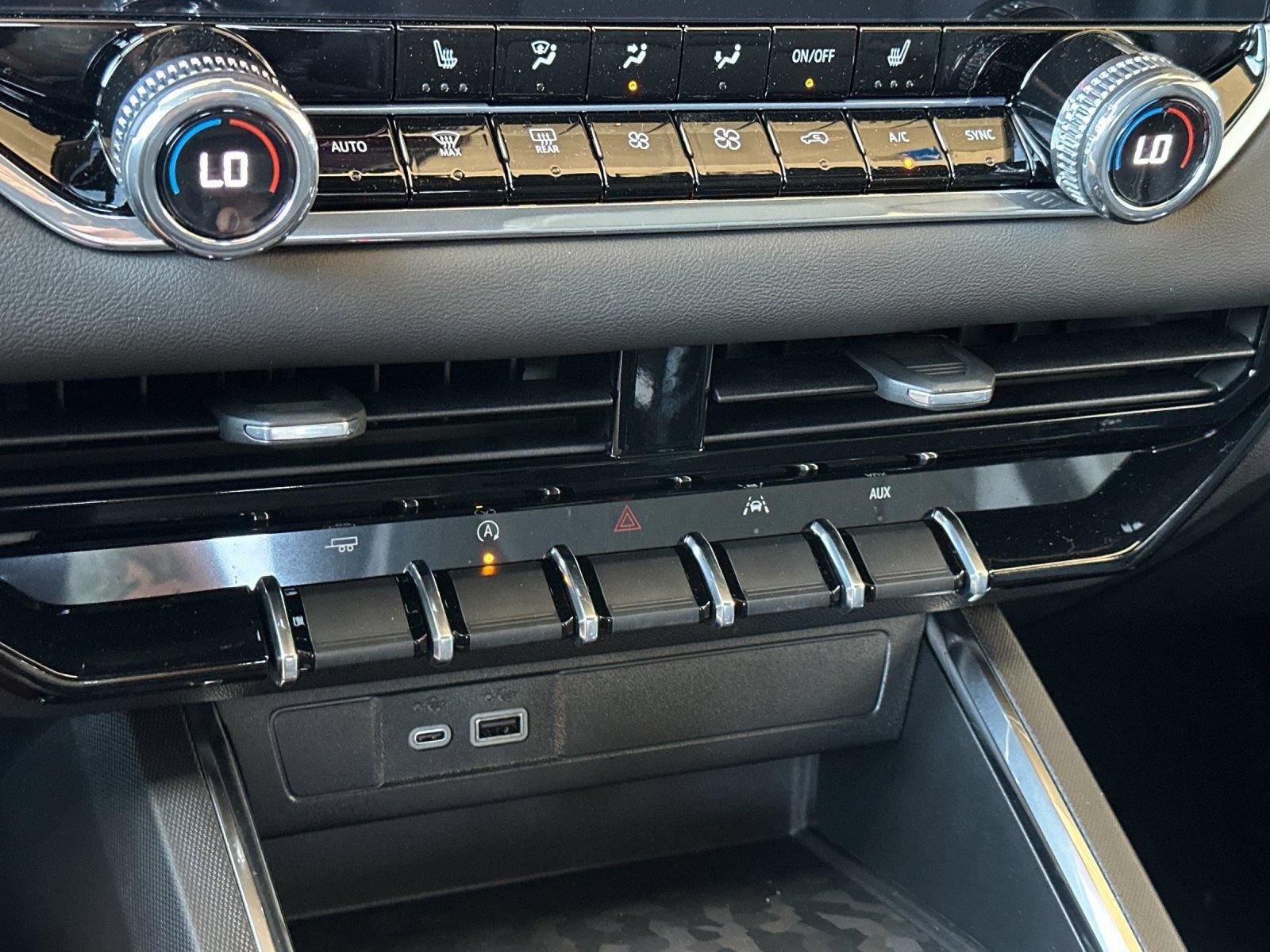 2026 GMC Canyon Elevation - Photo 18