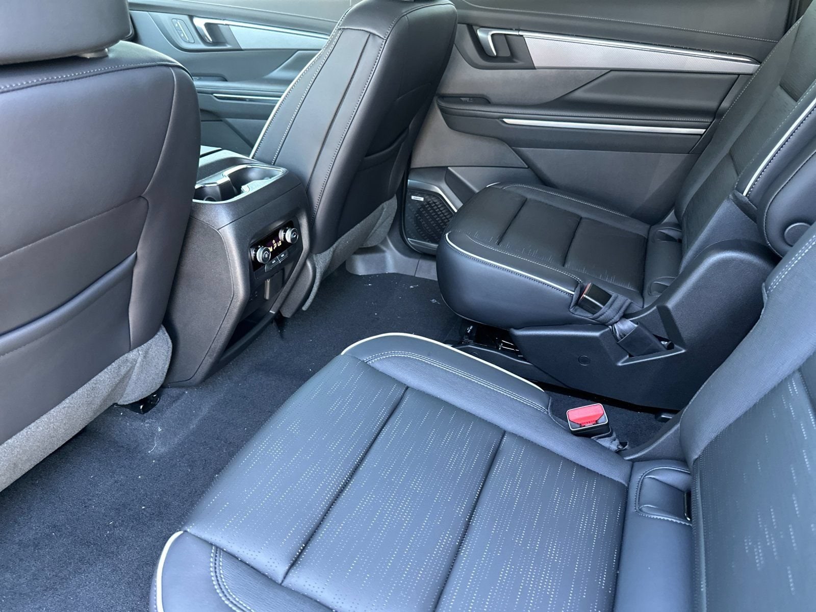 2026 Buick Enclave Sport Touring - Photo 11