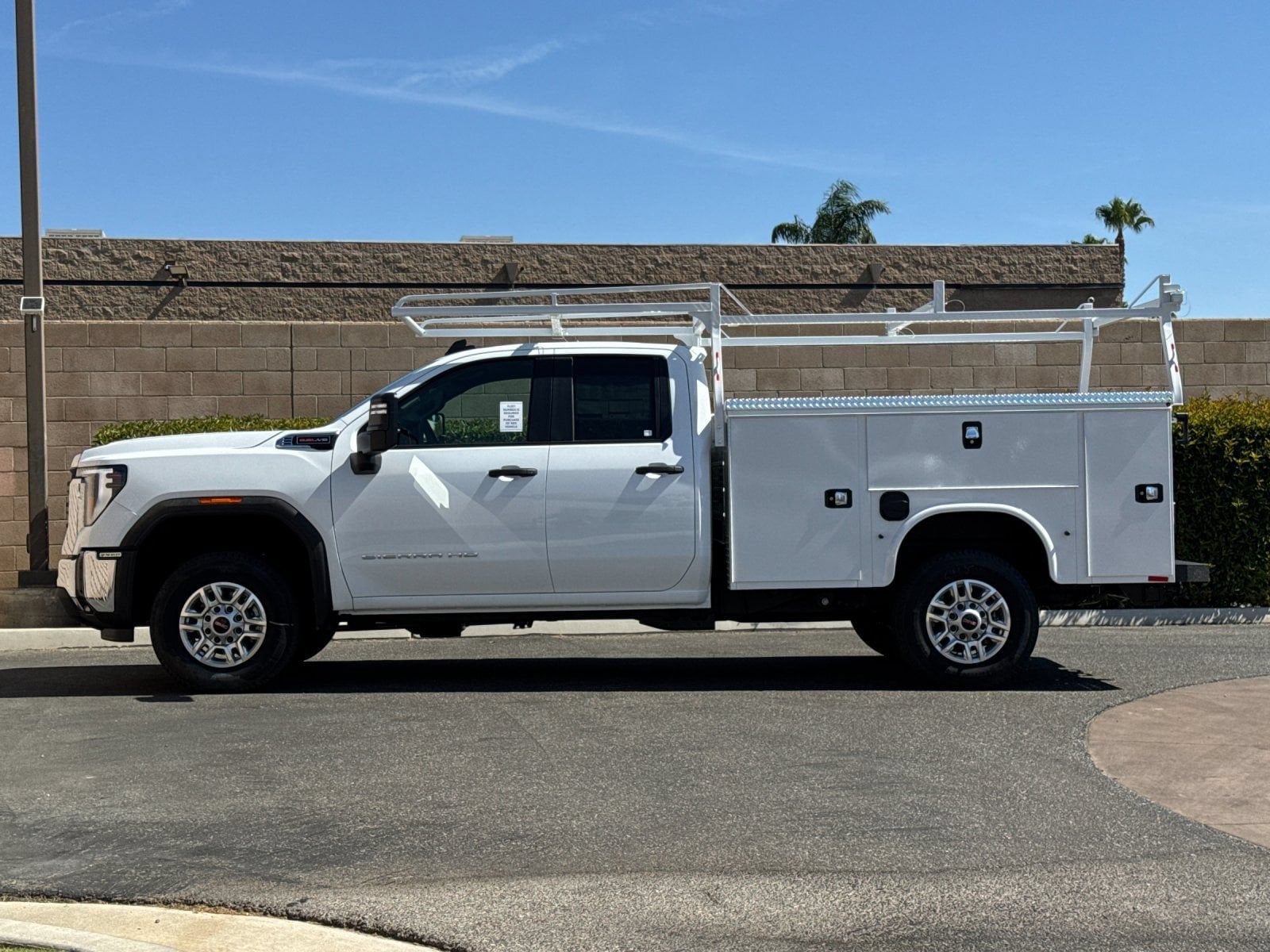 2026 GMC Sierra 2500HD Pro - Photo 6