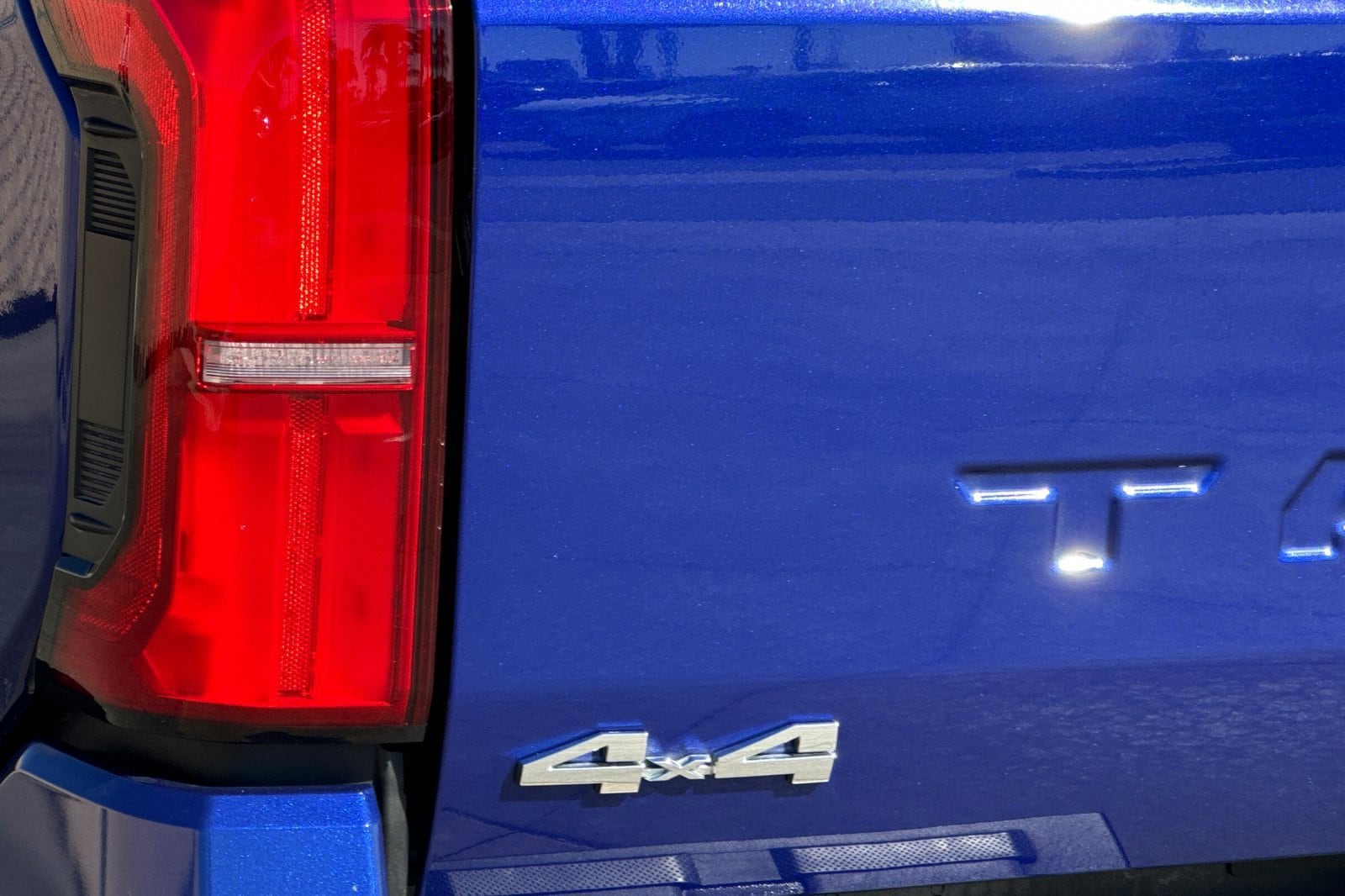 2024 Toyota Tacoma SR5 - Photo 27