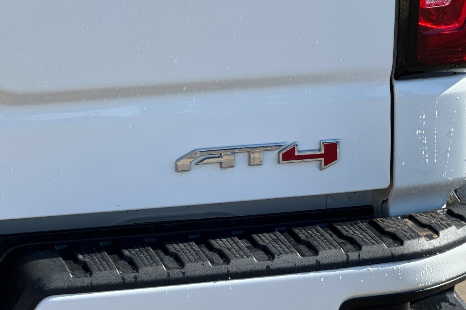 2025 GMC Sierra 1500 AT4 - Photo 27