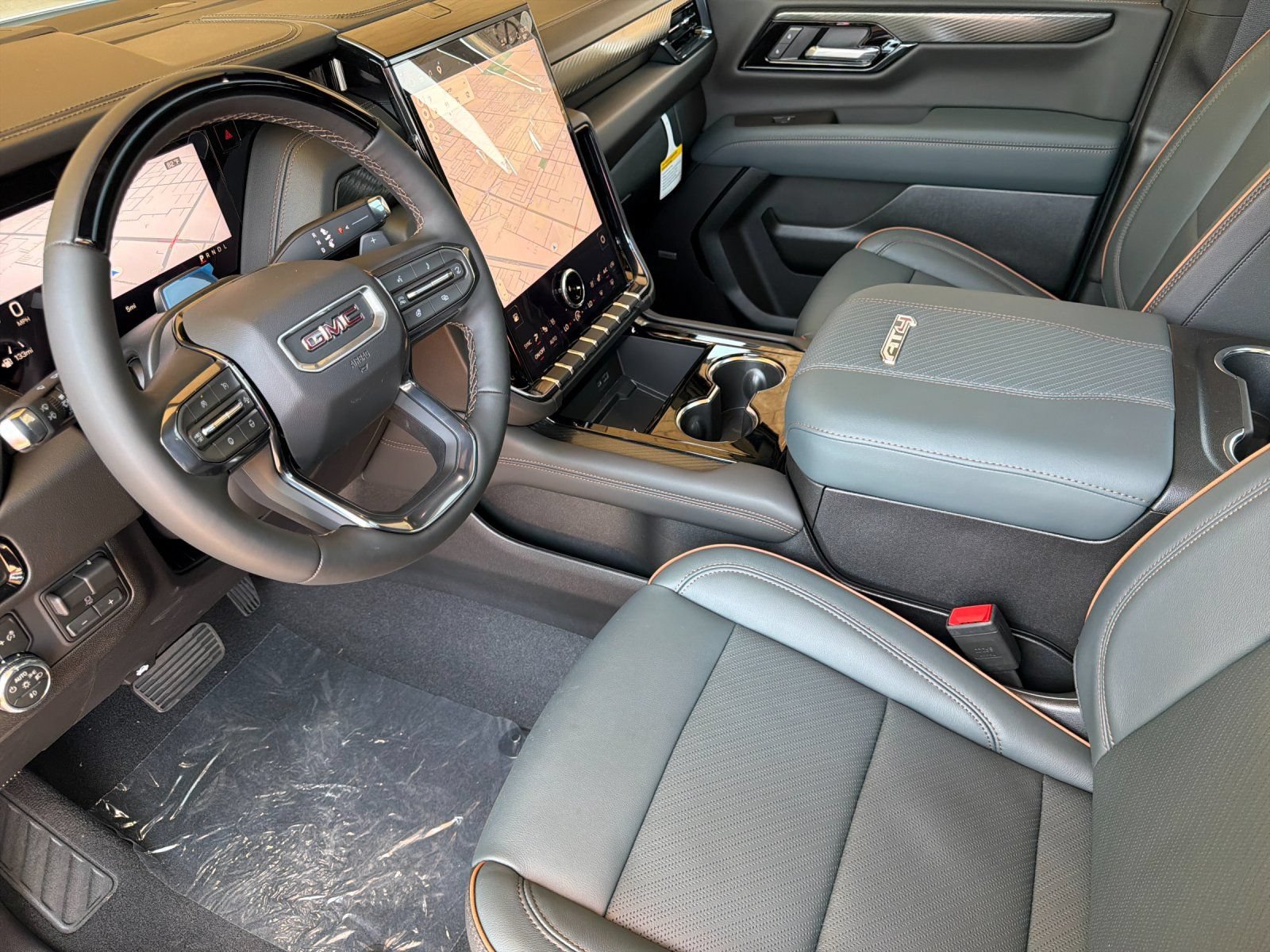 2026 GMC Yukon XL AT4 - Photo 9