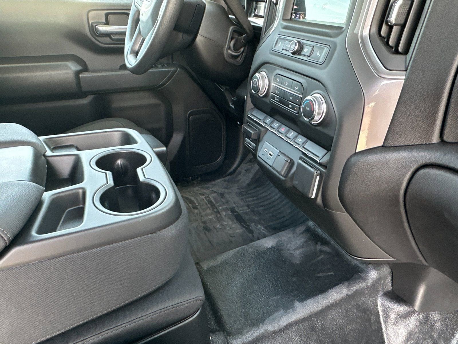 2025 GMC Sierra 2500HD Pro - Photo 14