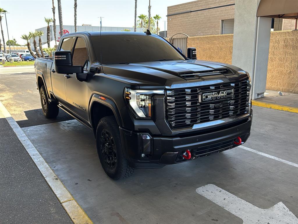 2024 Gmc Sierra 2500 HD Denali Ultimate photo 2