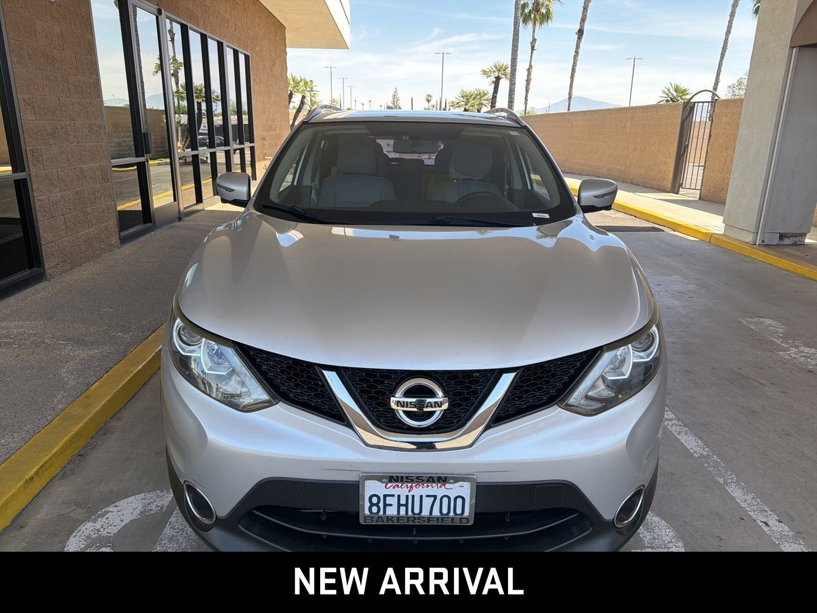 2018 Nissan Rogue Sport SV photo 2