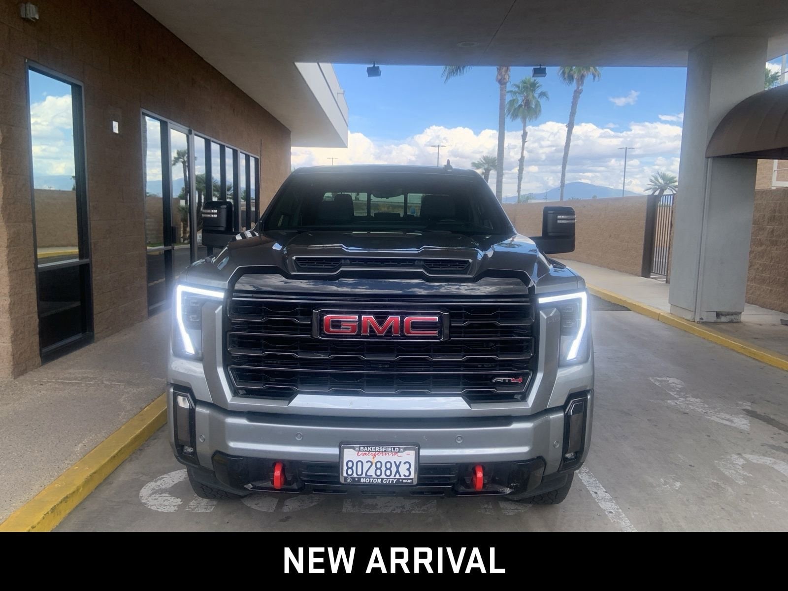 2024 GMC Sierra 2500 HD AT4 photo 2
