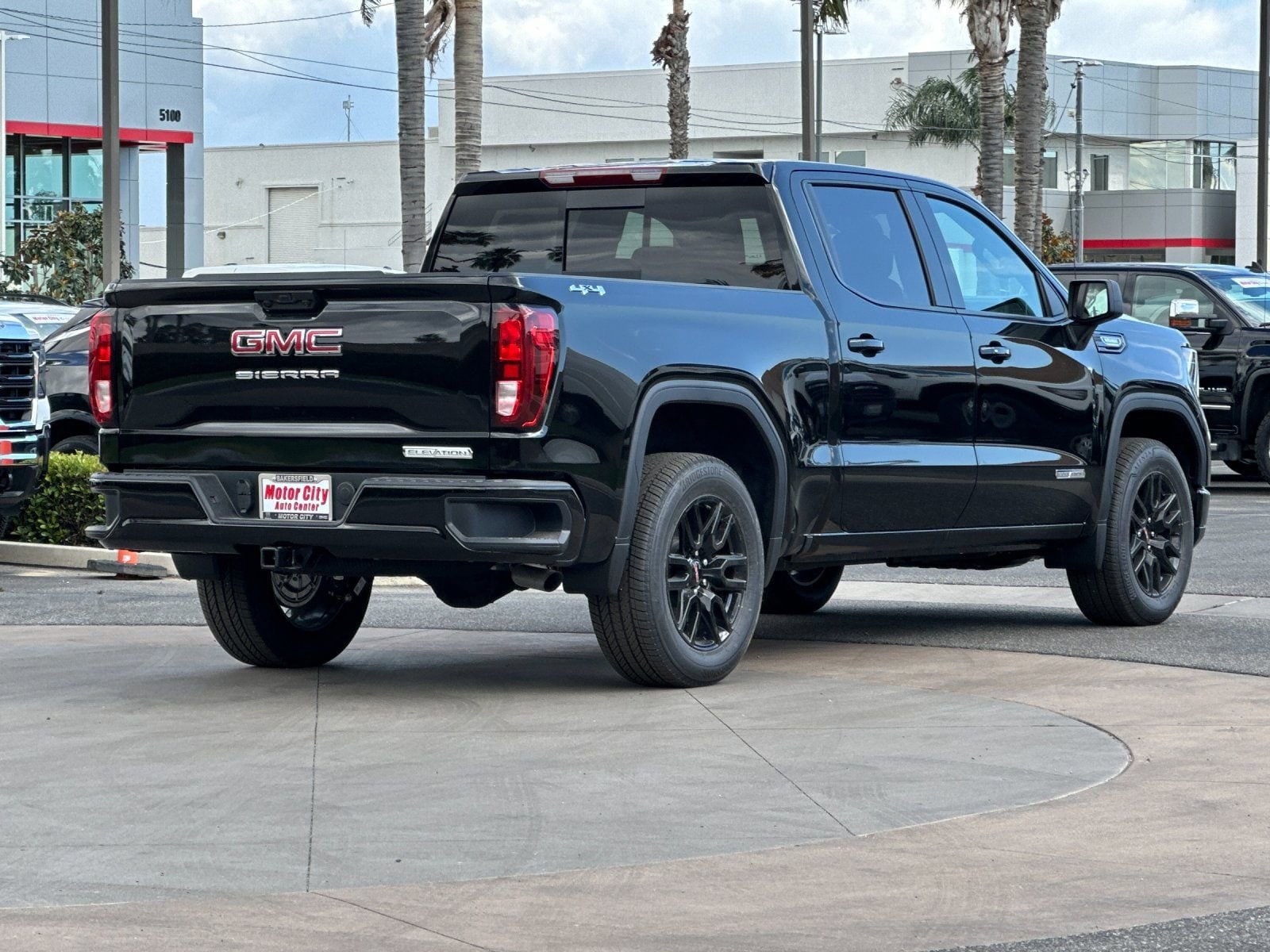 2026 GMC Sierra 1500 Elevation photo 2