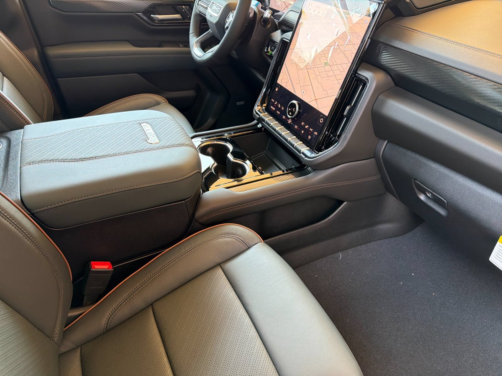 2026 GMC Yukon XL AT4 - Photo 17