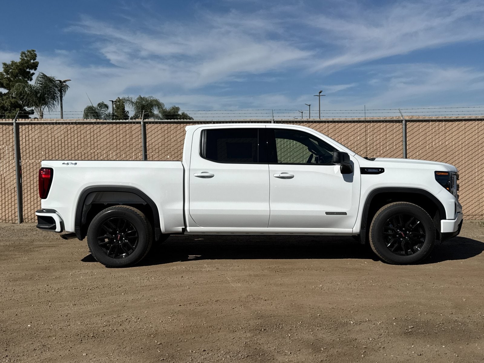 2026 GMC Sierra 1500 Elevation - Photo 2