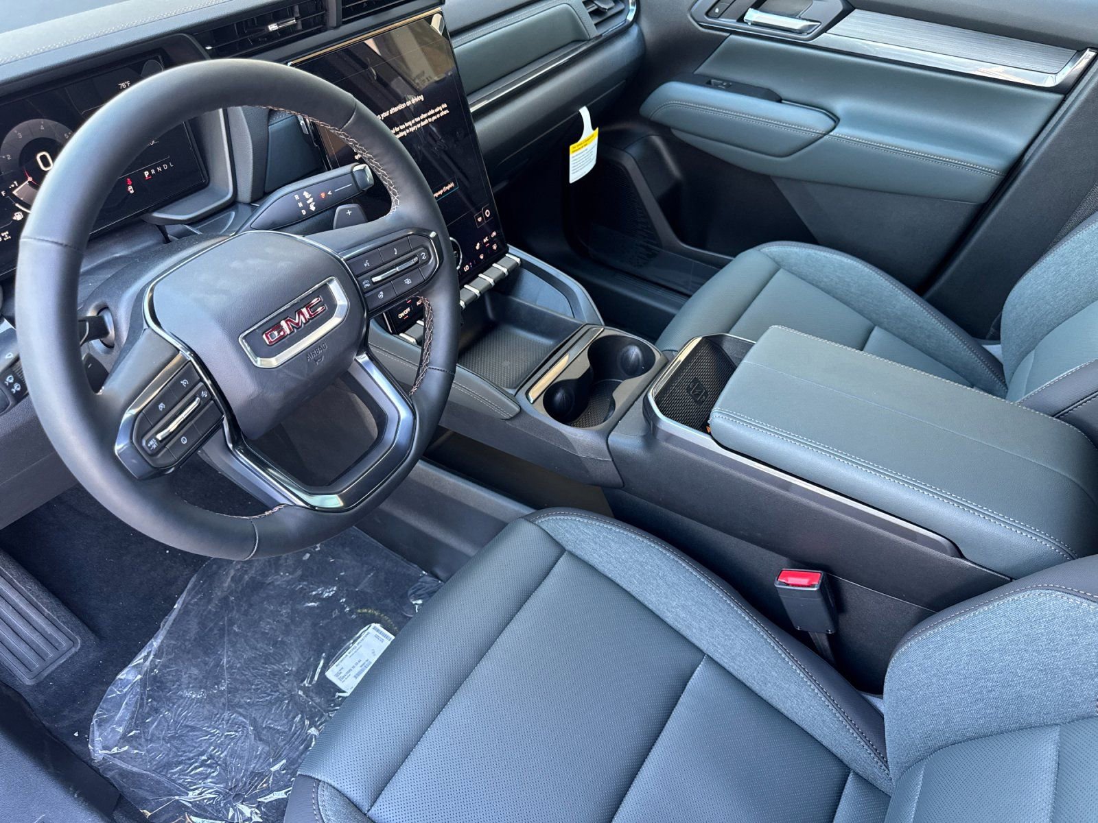 2026 GMC Terrain AT4 - Photo 9