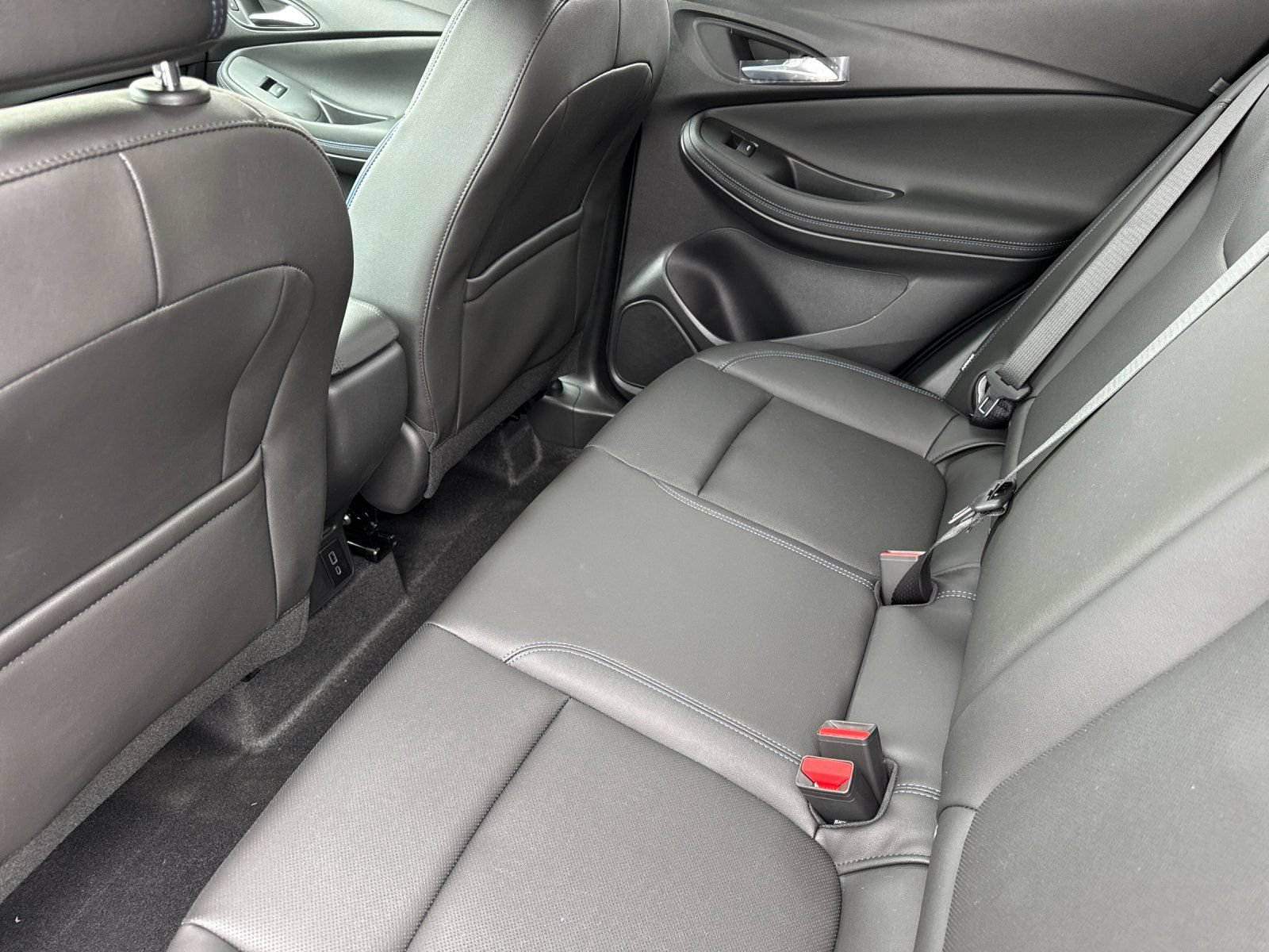 2026 Buick Encore GX Sport Touring - Photo 11