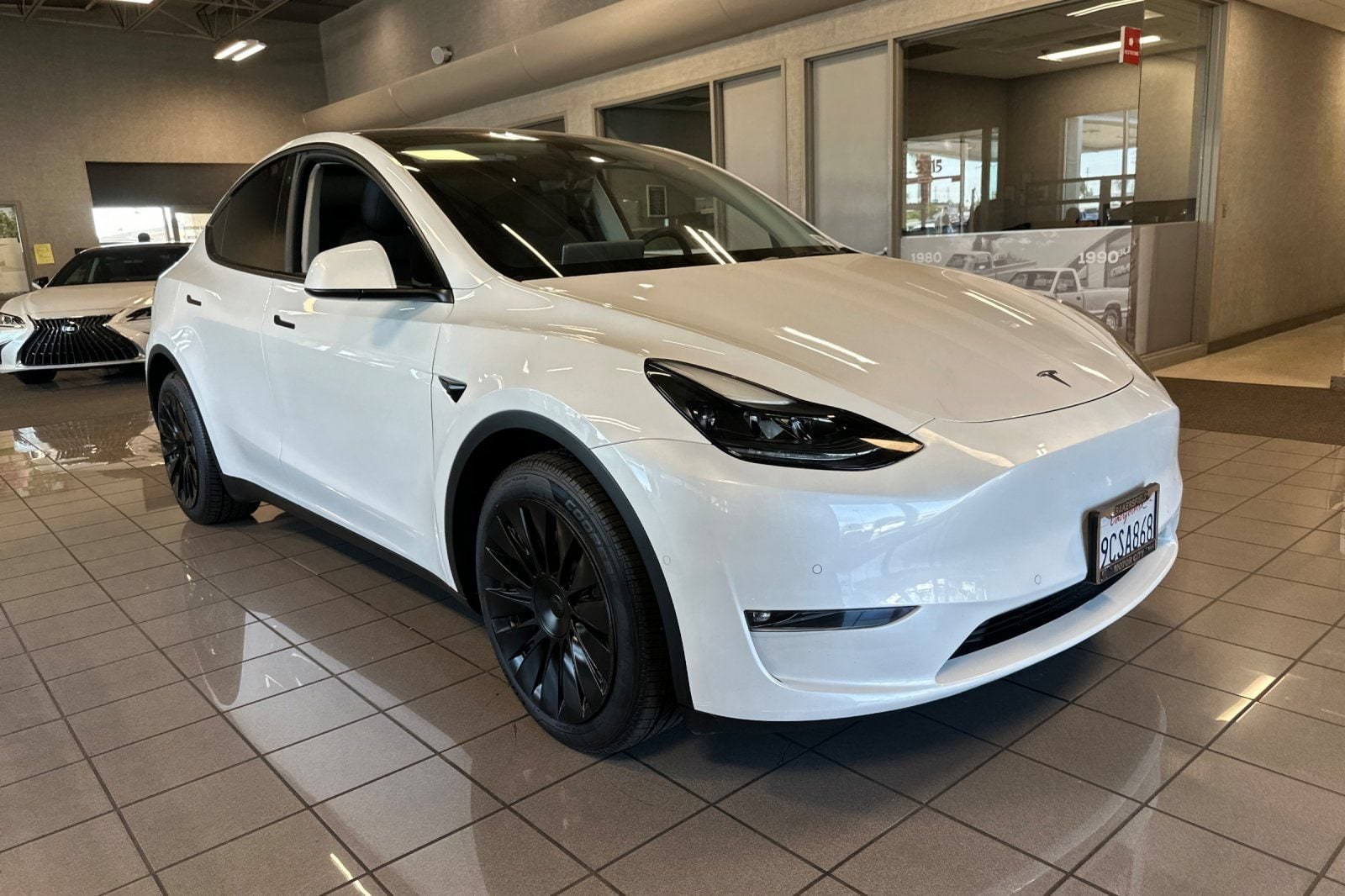 Used 2022 Tesla Model Y Long Range with VIN 7SAYGDEE2NF519458 for sale in Bakersfield, CA